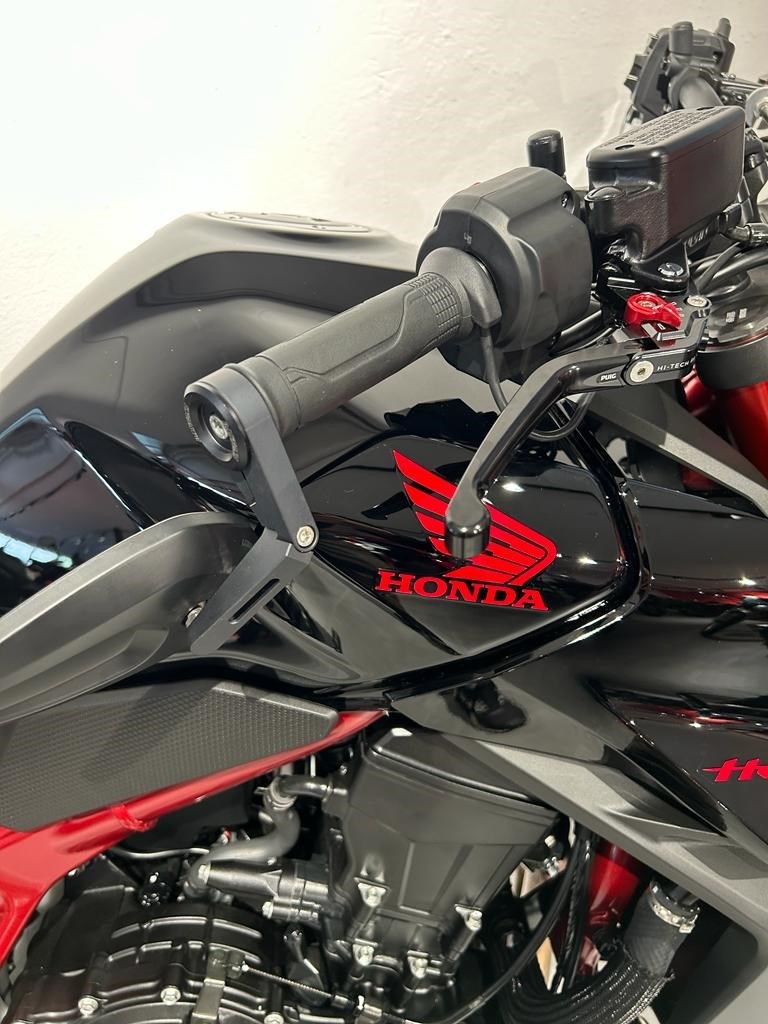 HONDA CB 750 Hornet (35 KW)-image-2