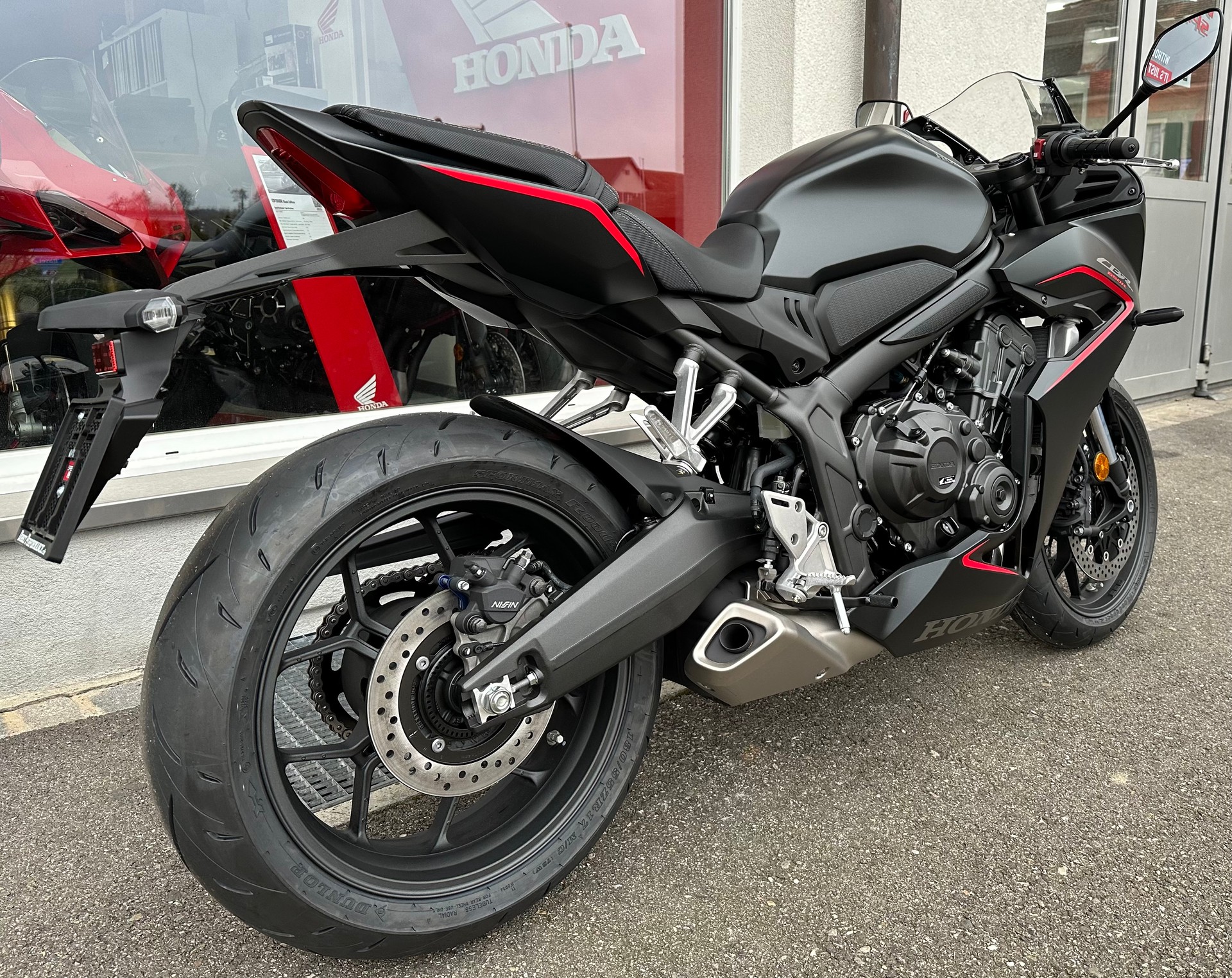 HONDA CBR 650 R-showroom-element-2