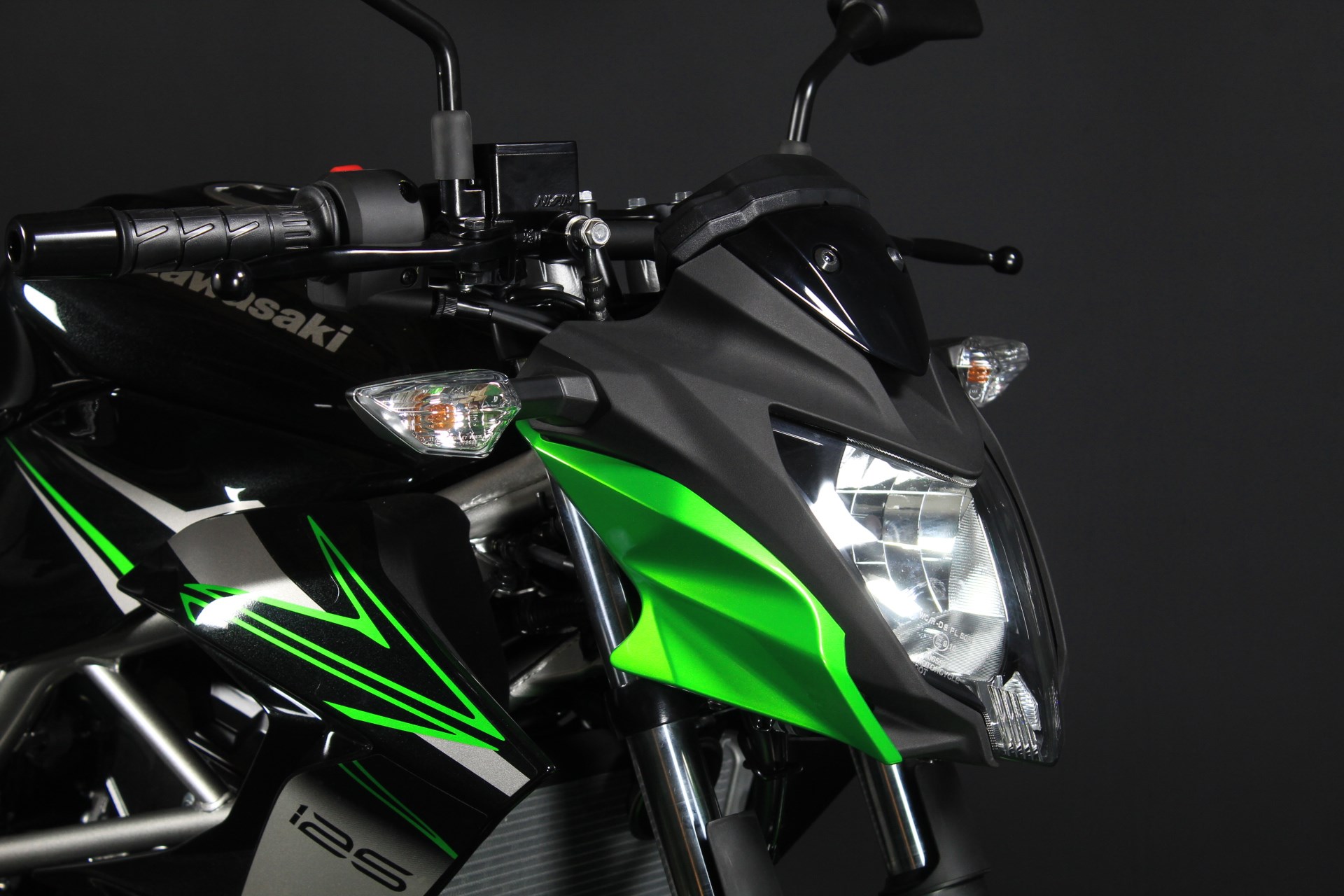 KAWASAKI Z 125 - Sofort Lieferbar-showroom-element-2