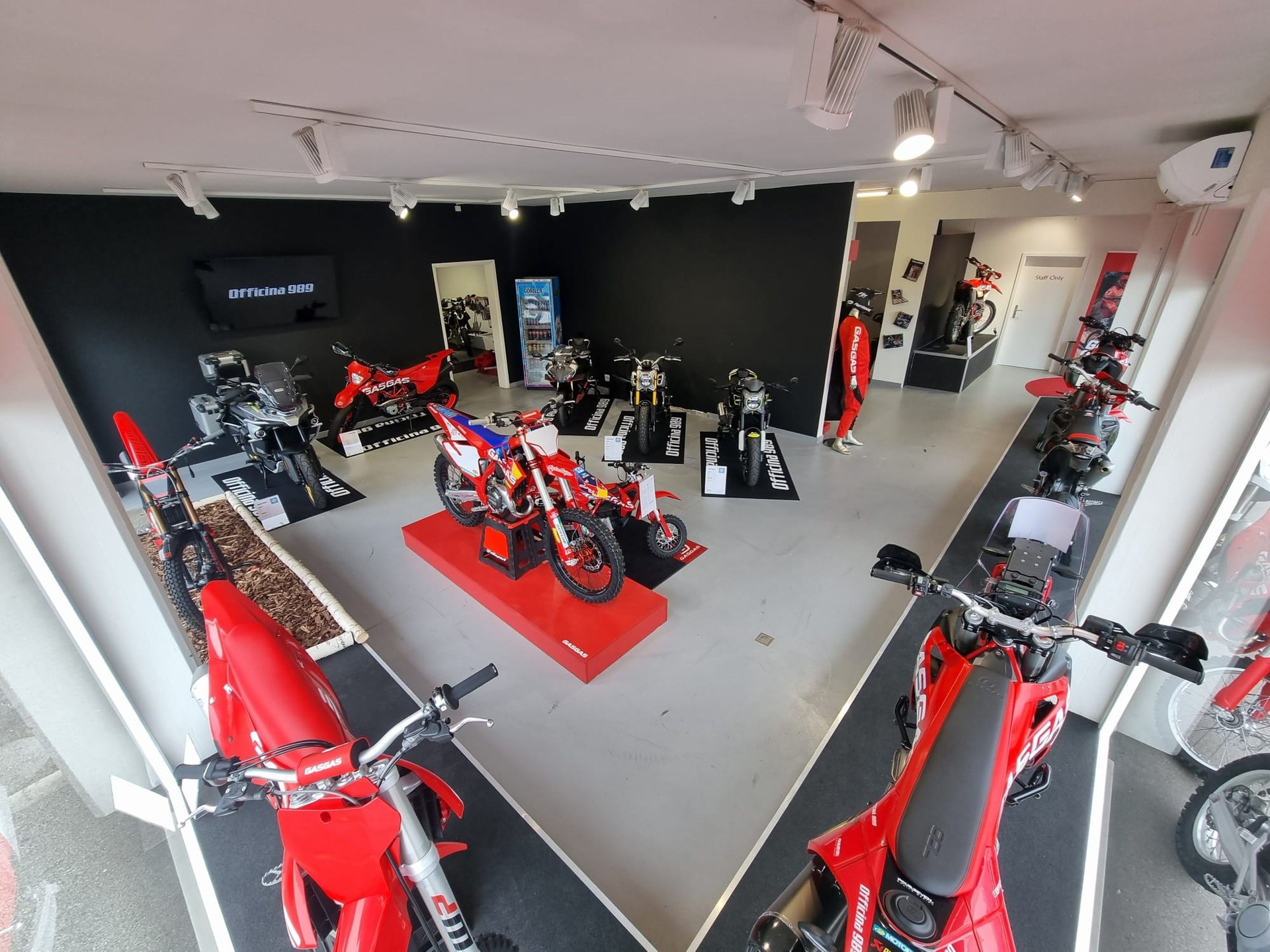 HONDA CB 125 R-business-16