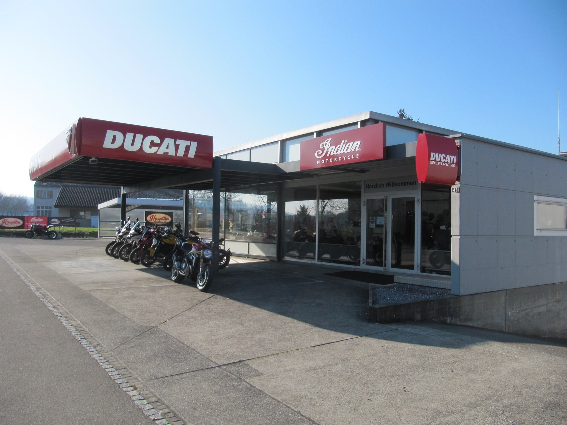DUCATI Hypermotard 950-business-4