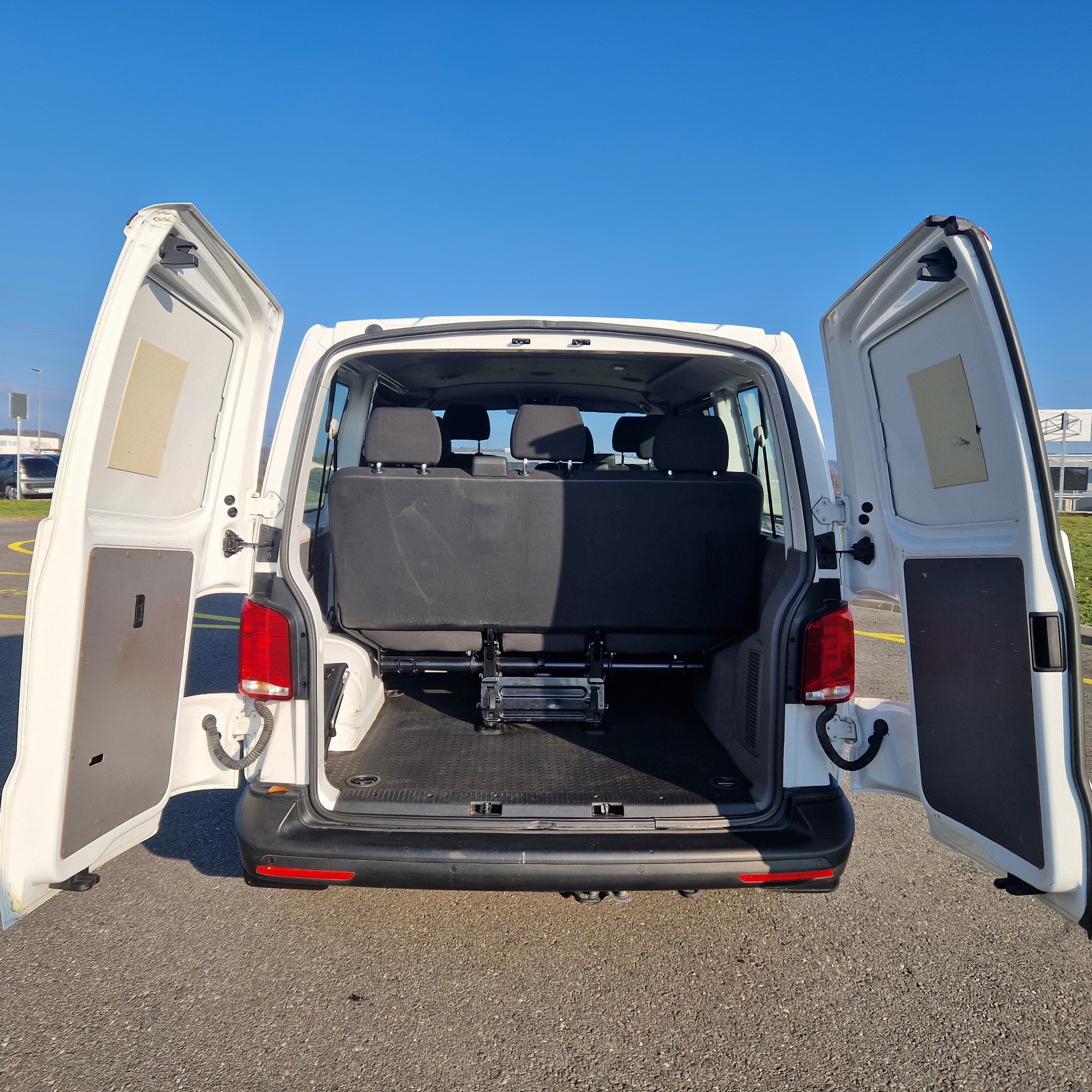 VW T6. 2.0 TDI-image-13
