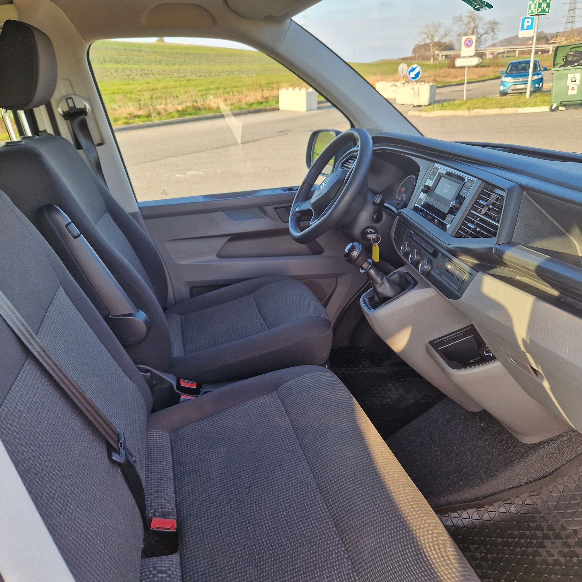 VW T6. 2.0 TDI-showroom-element-1