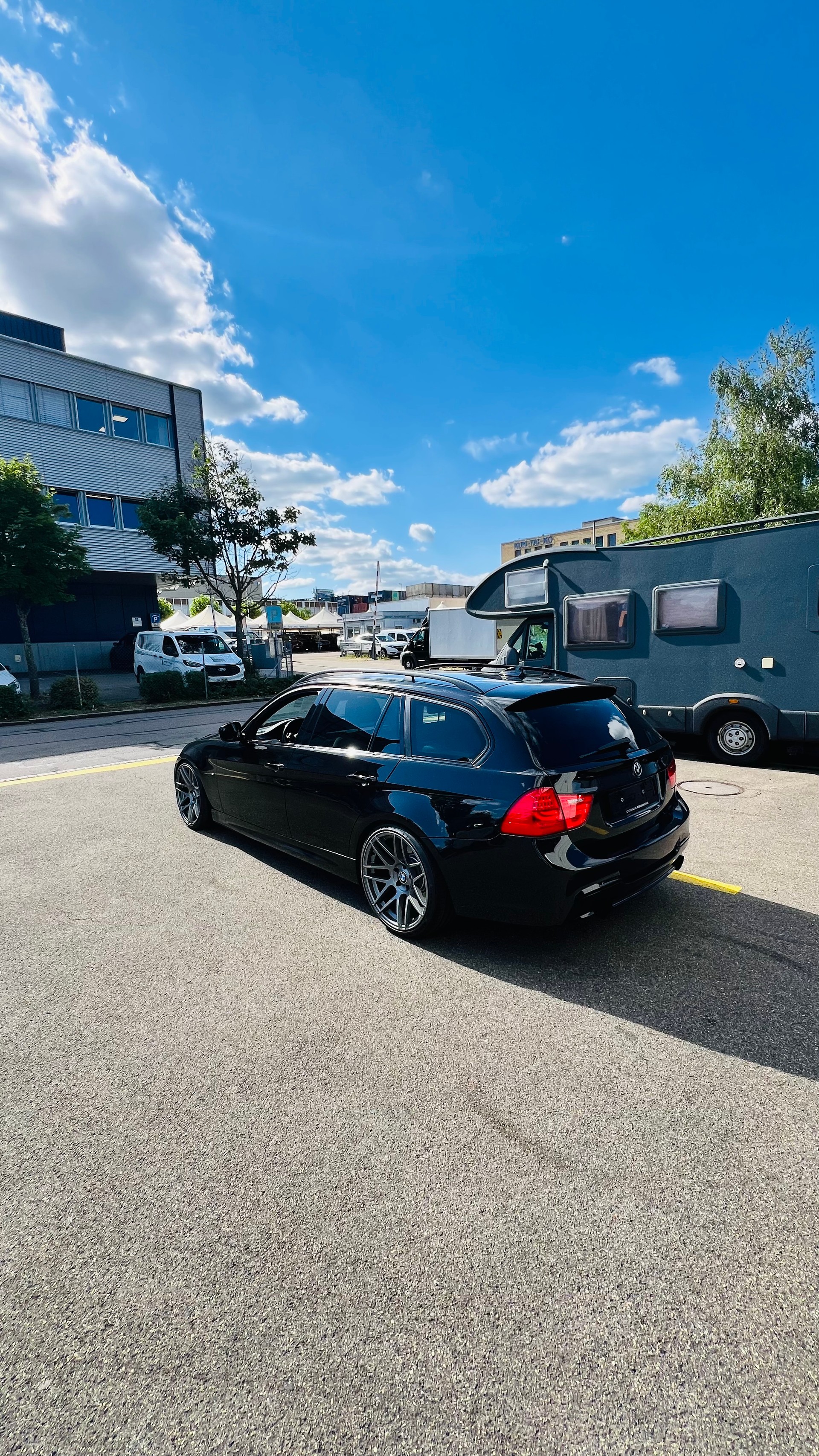 BMW 335i xDrive Touring Steptronic-image-4