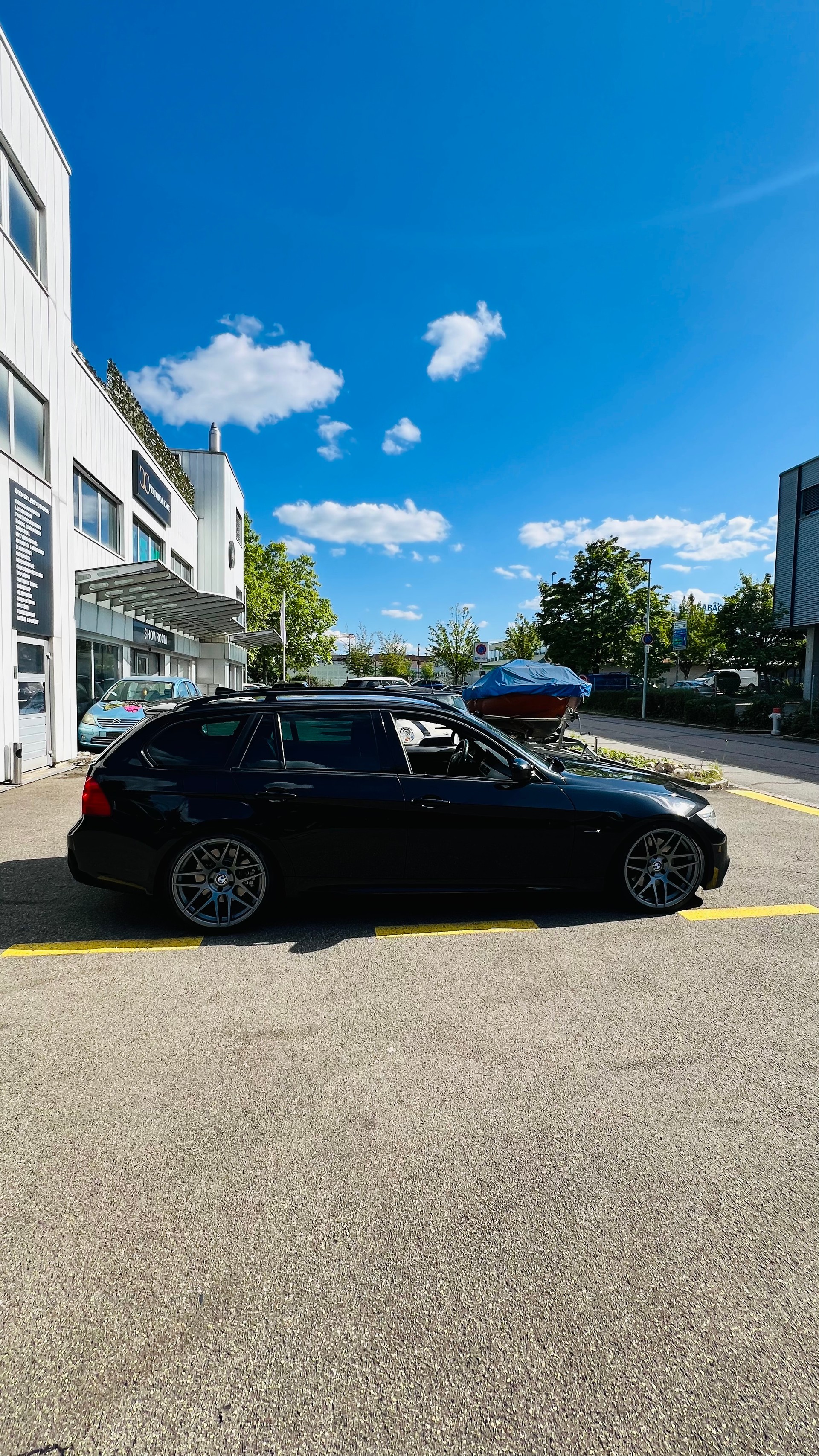 BMW 335i xDrive Touring Steptronic-image-8