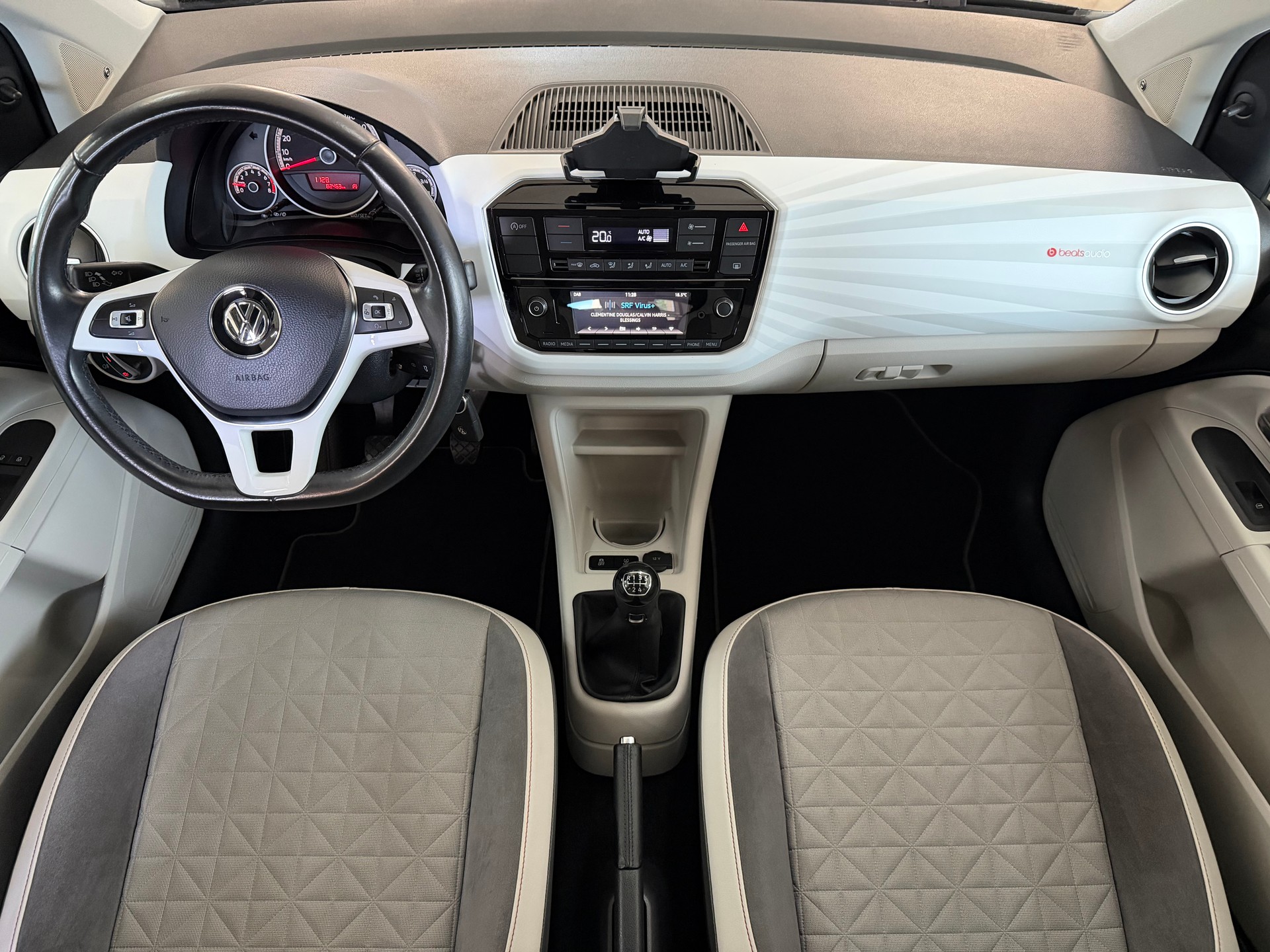 VW Up 1.0 TSI BMT beats-image-7