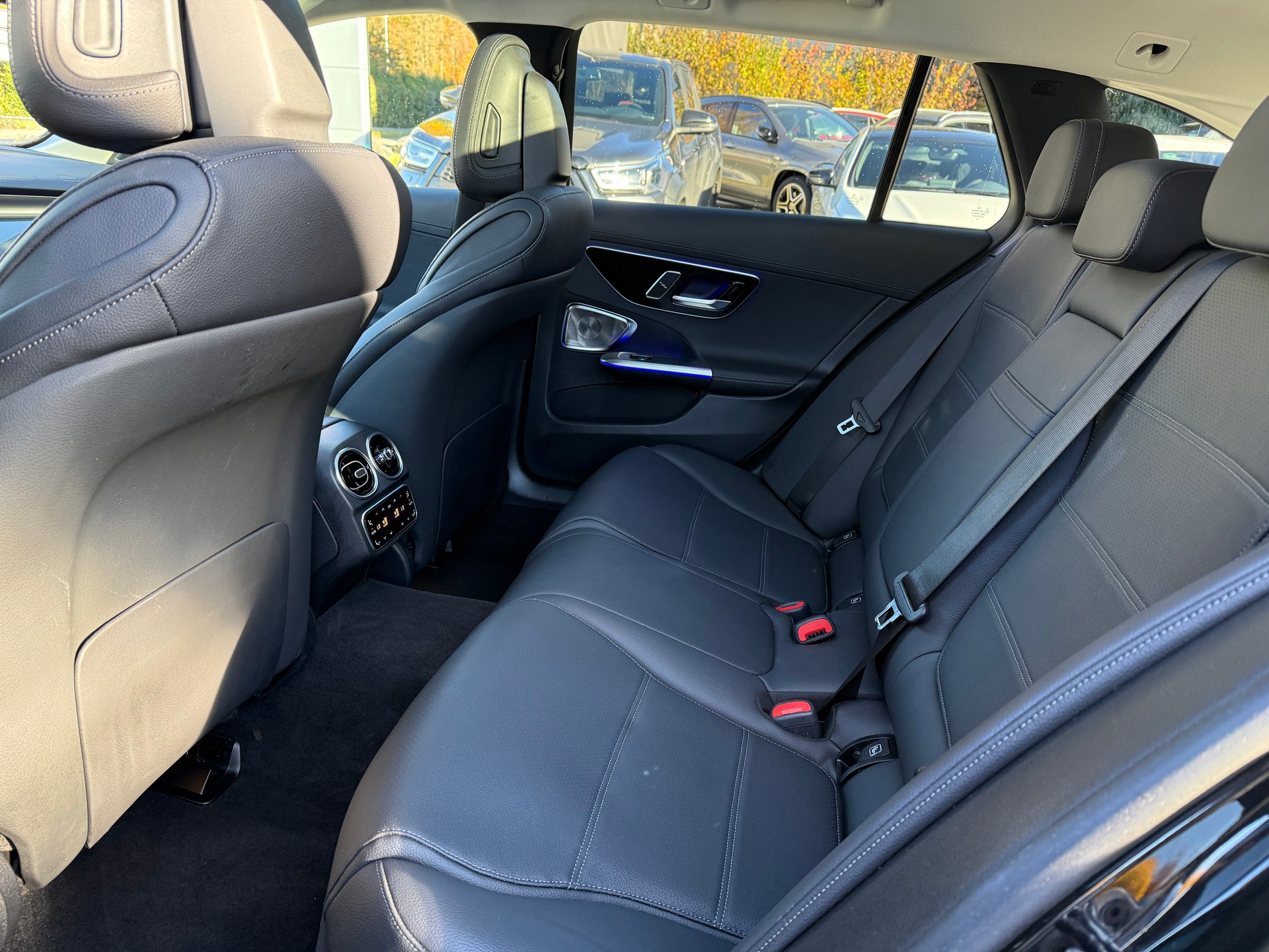 MERCEDES-BENZ C 200 T 4 Matic-image-4