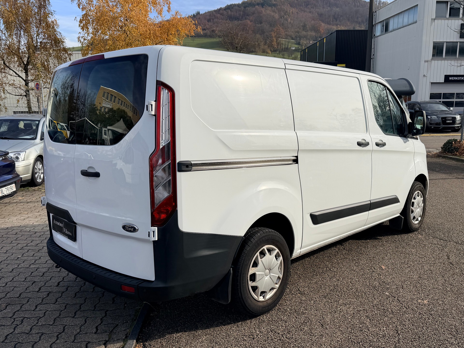 FORD Transit Custom Van 290 L1H1 Ambiente-showroom-element-2