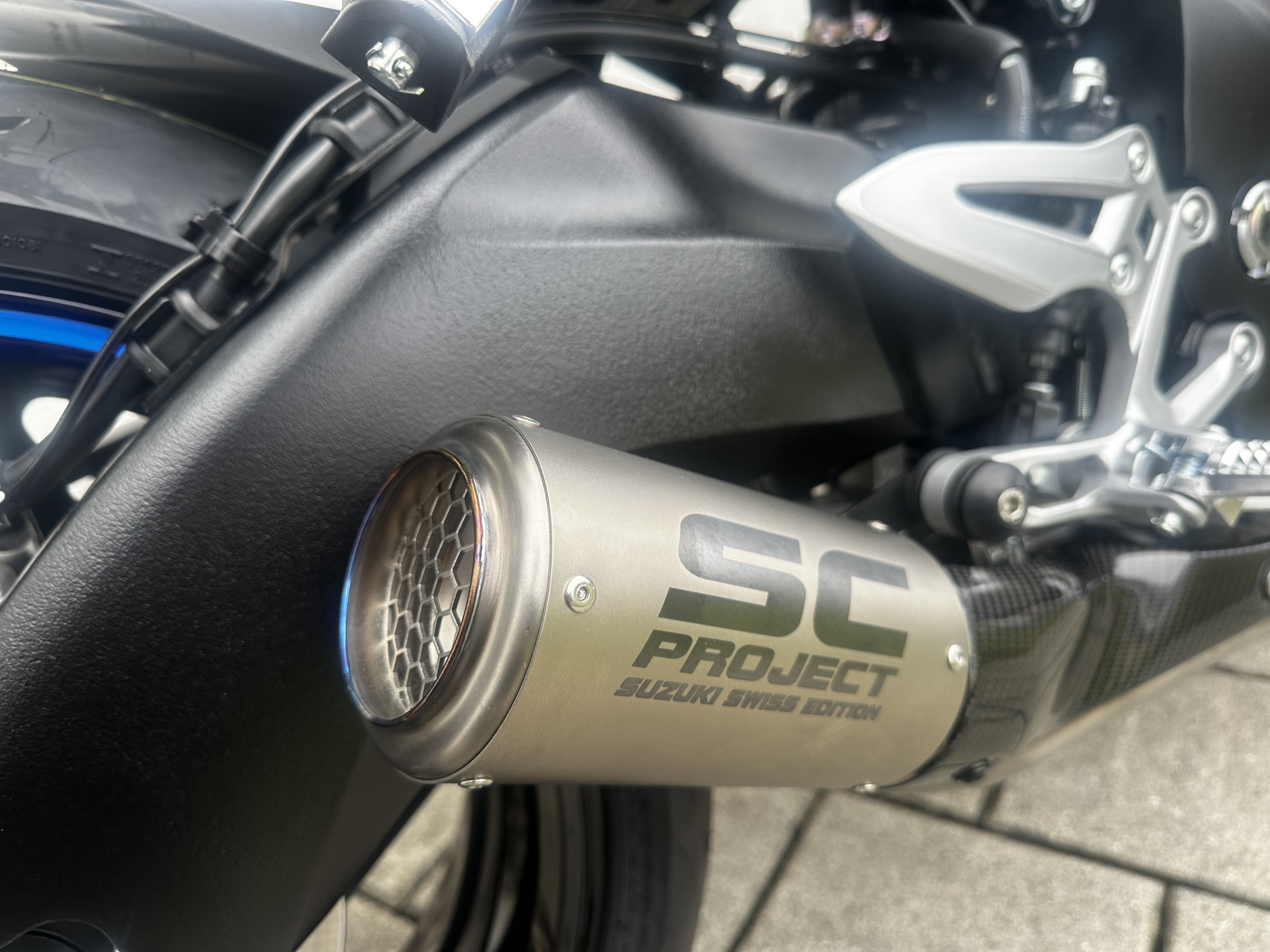 SUZUKI GSX-S 950-image-3