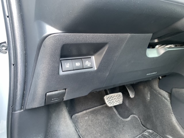 TOYOTA Yaris 1.5 VVT-i Hybrid Trend e-CVT-image-12