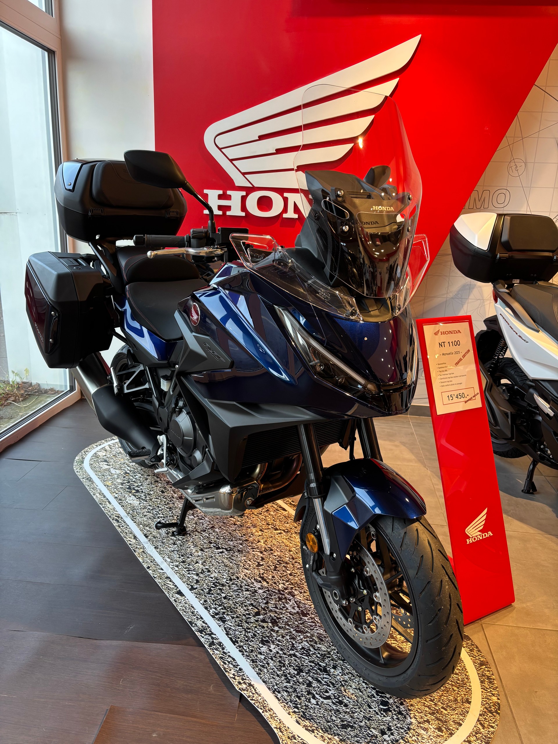 HONDA NT 1100-image-2