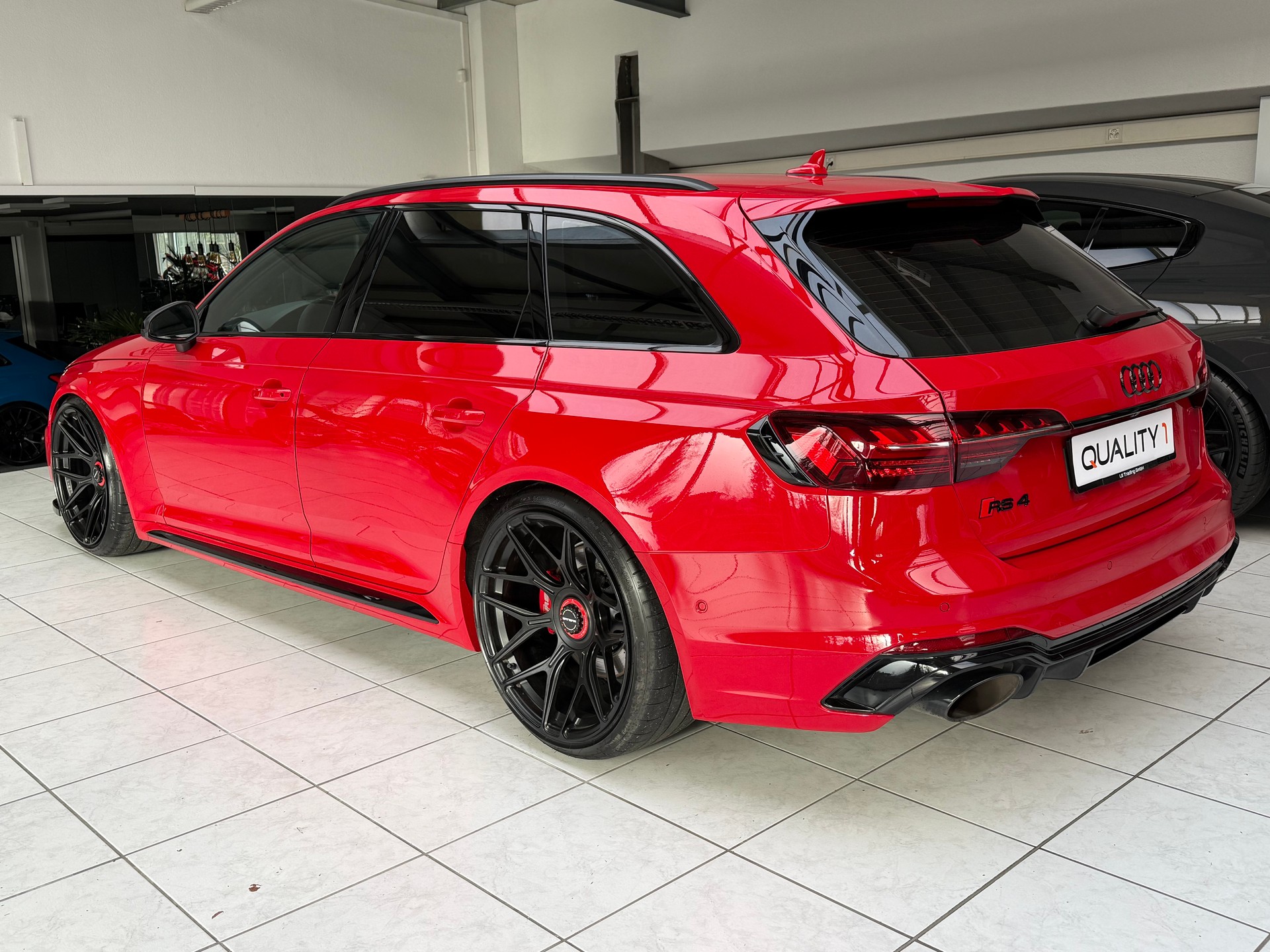 AUDI RS4 Avant quattro tiptronic * Ceramic * H&R * Sansar *-image-2