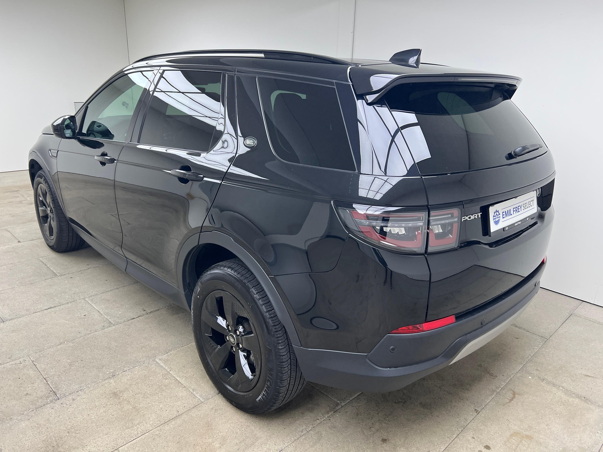 LAND ROVER Discovery Sport 2.0 SD4 200 SE / Jetzt mit attraktivem 1.99% Leasing-showroom-element-3