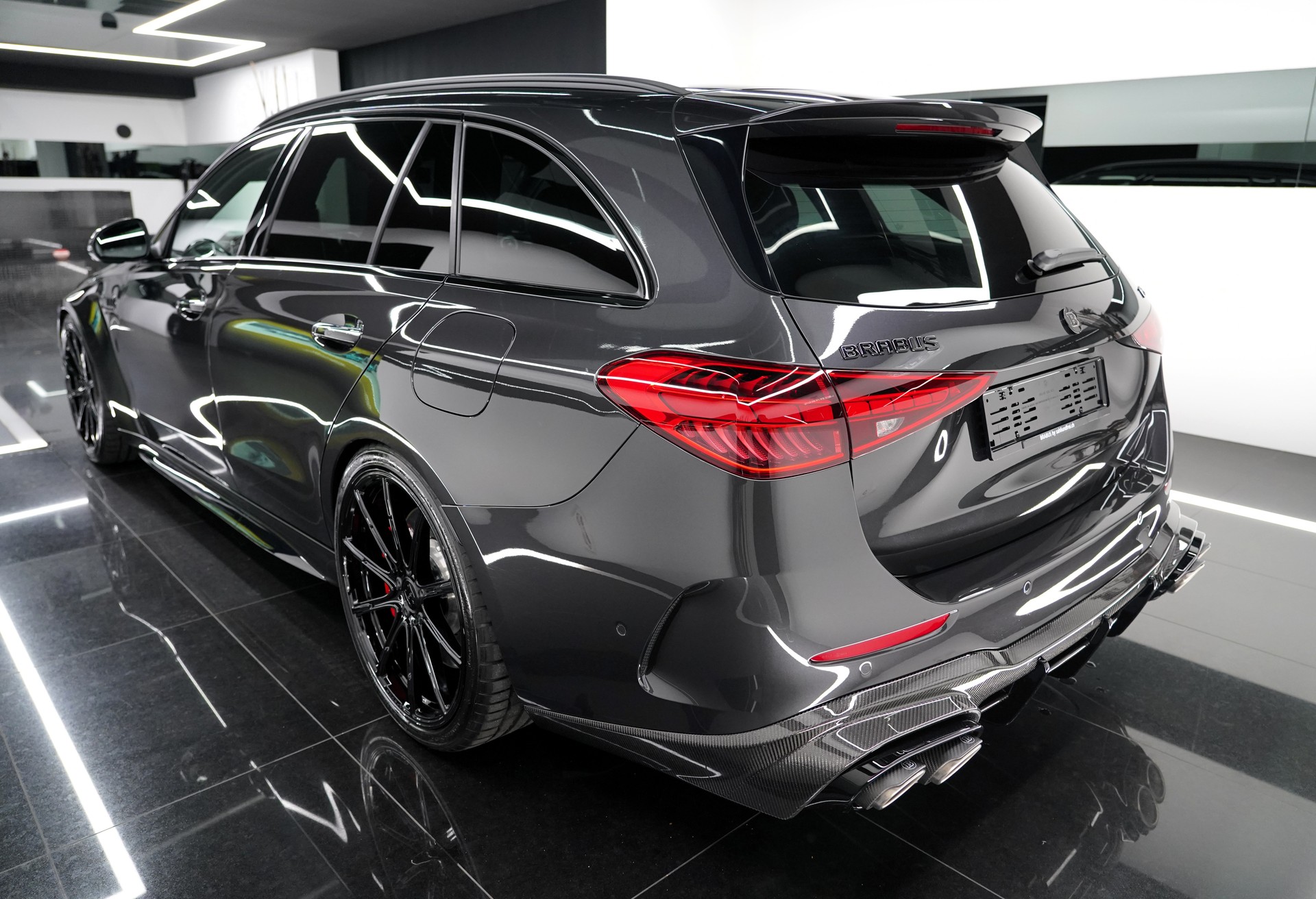 MERCEDES-BENZ C 63 AMG S T E Perf. BRABUS 730-image-4