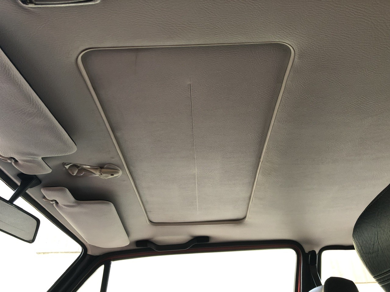VW 1600 GLI-image-14
