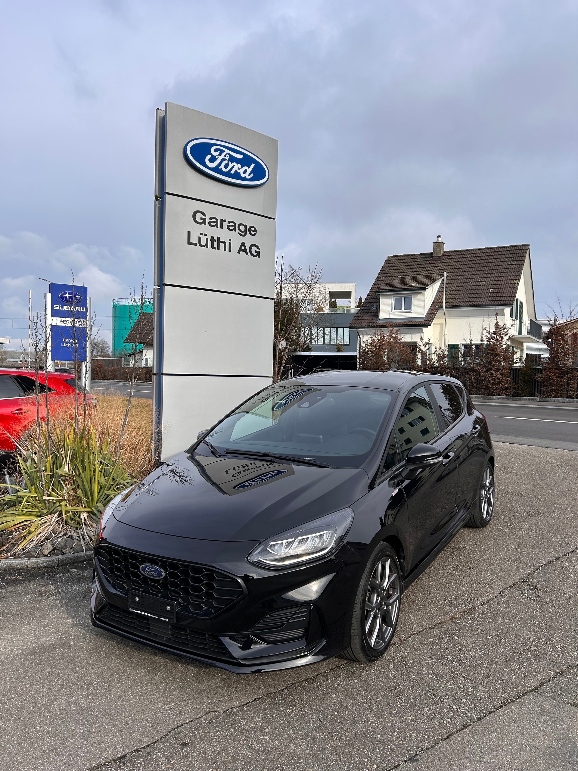 FORD Fiesta 1.0 SCTi ST Line-image-2