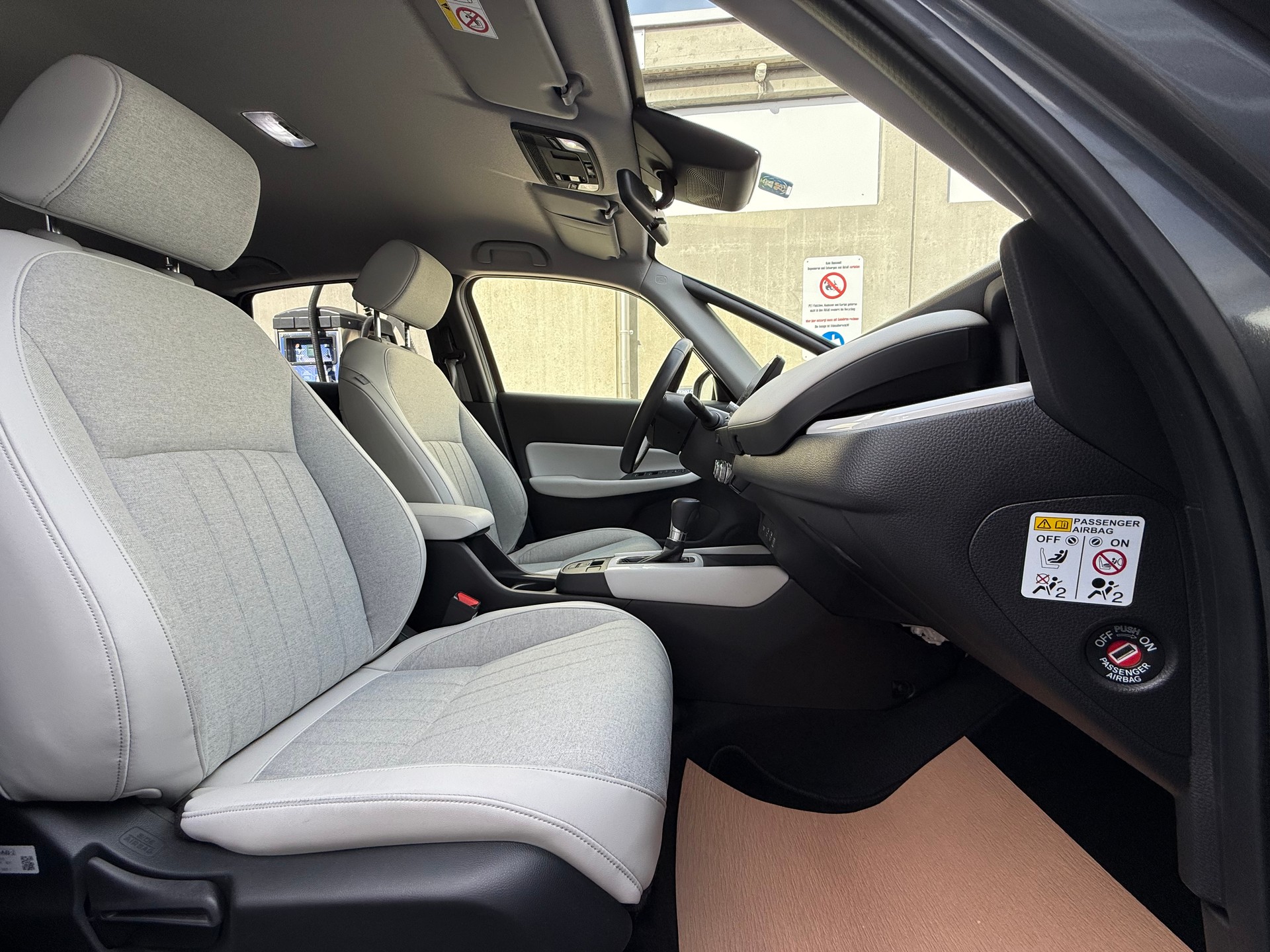 HONDA Jazz 1.5i-MMD Executive E-CVT *Aus erster 1st. Hand Fahrzeug *Frisch ab MFK *8 Fach bereift *Automat *Voll-Hybrid-image-15