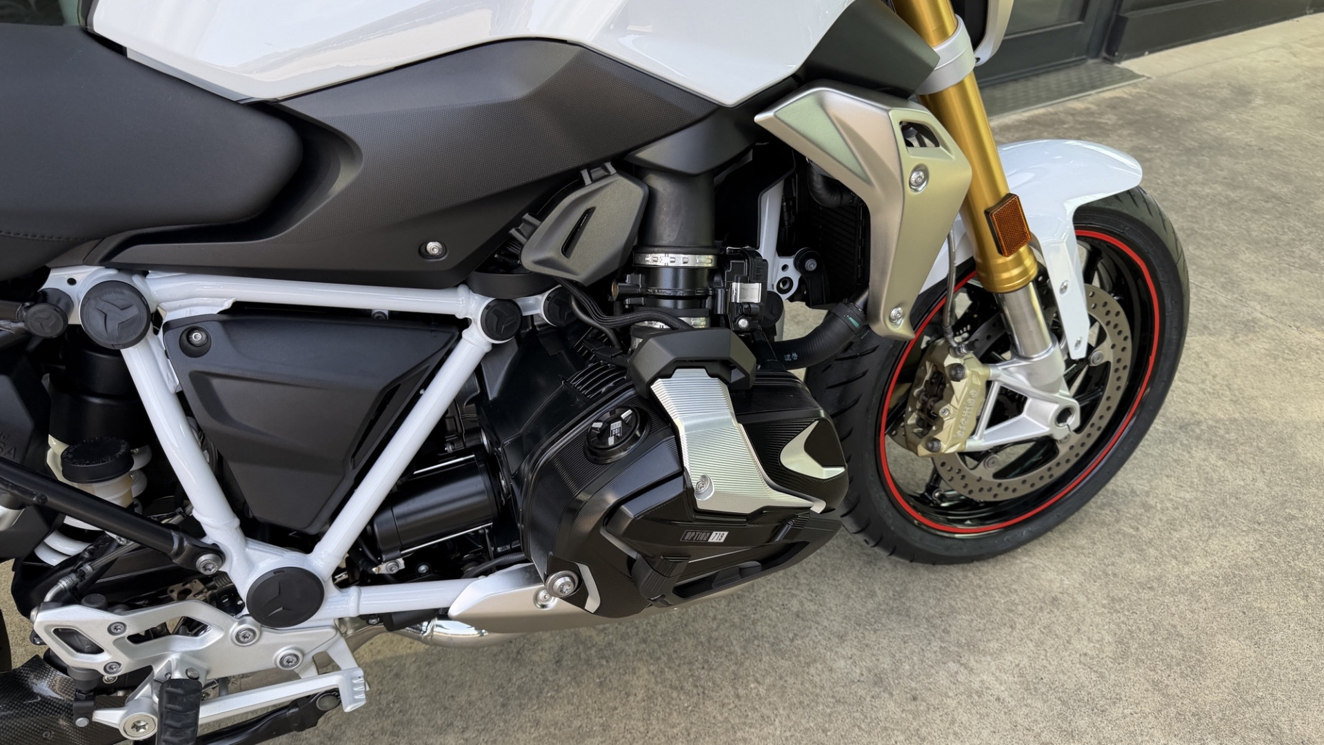 BMW R 1250 R Sport-image-6