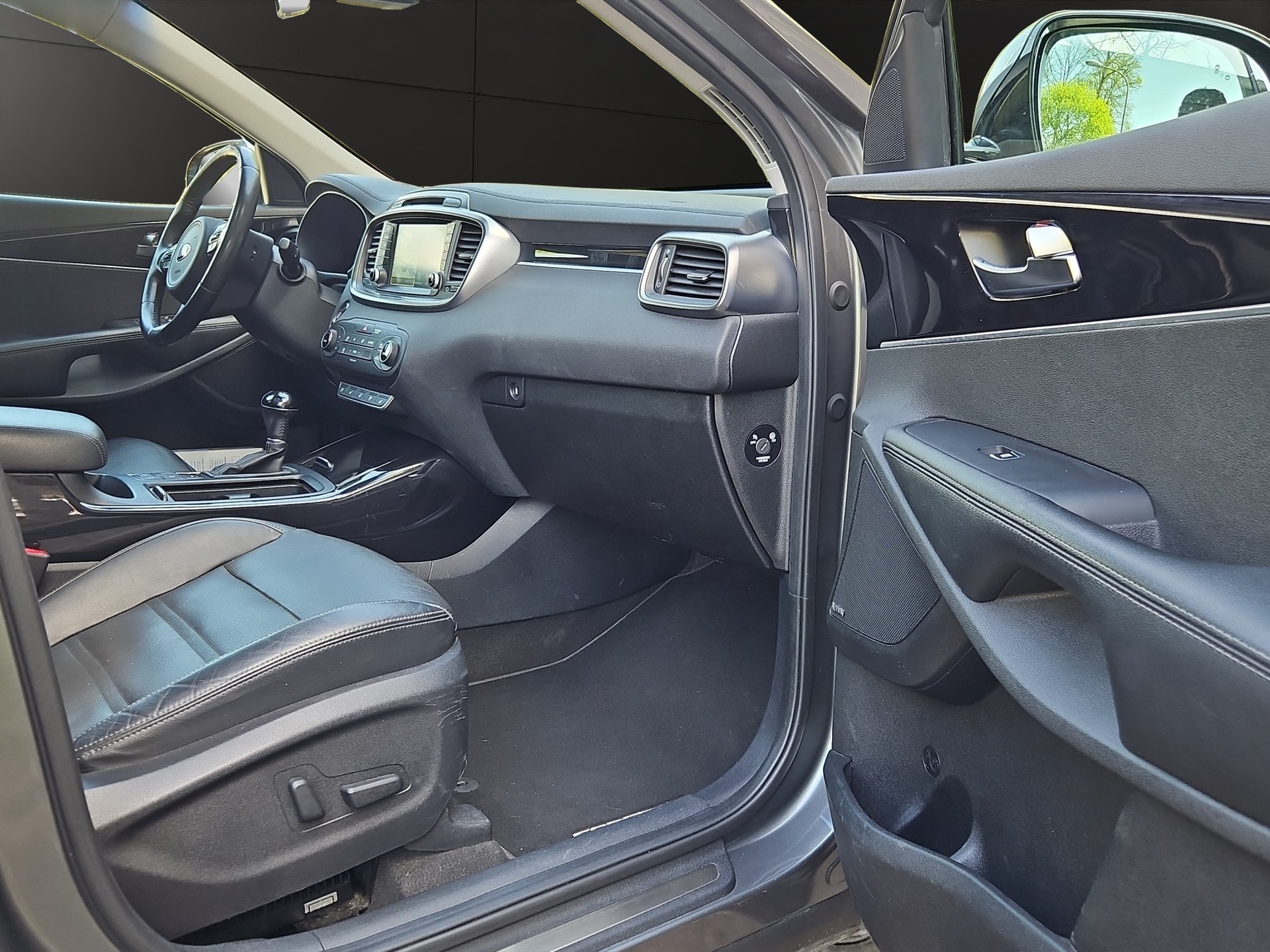 KIA Sorento 2.2 CRDI Style 7P. Automatic-image-19