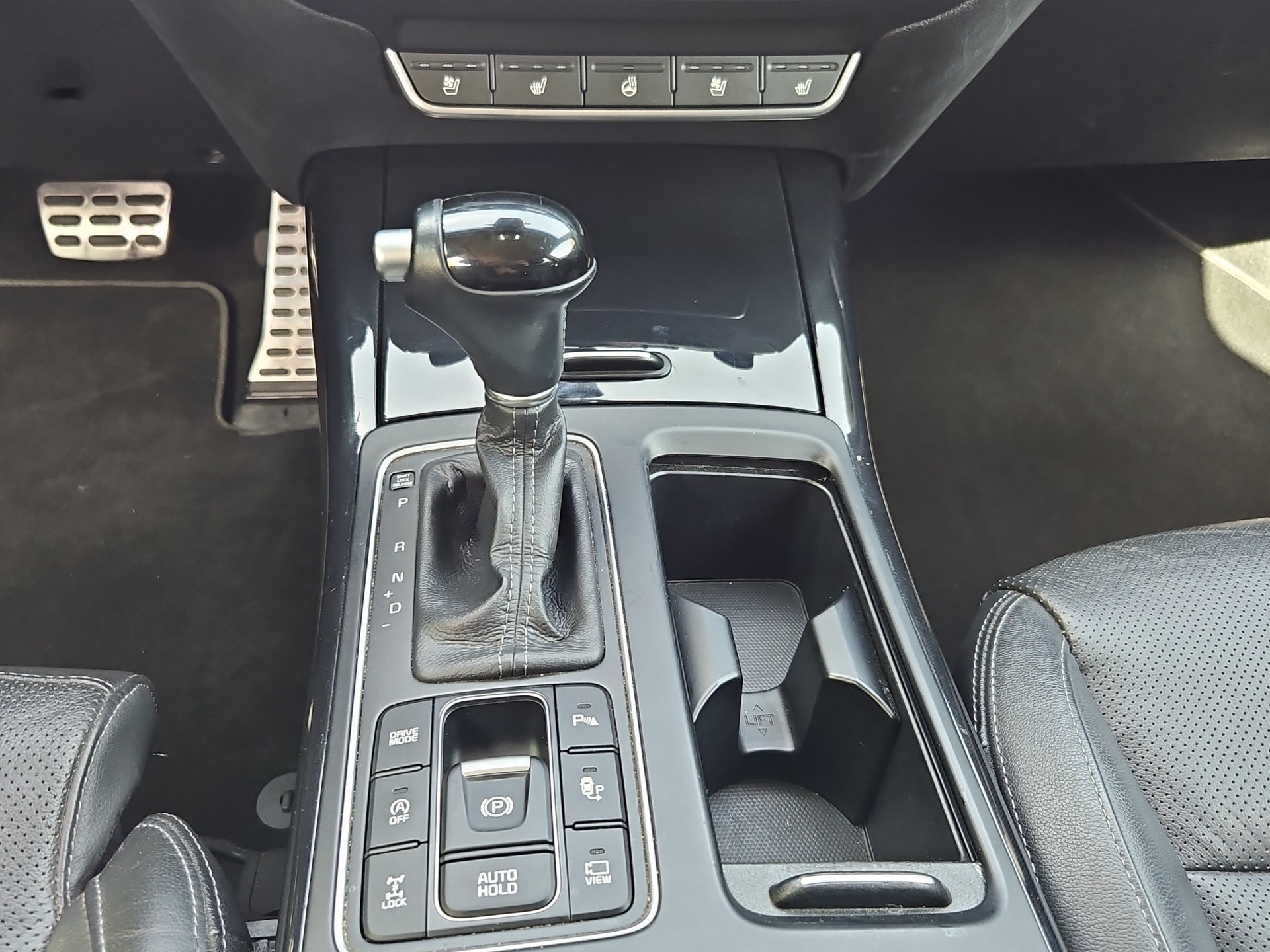 KIA Sorento 2.2 CRDI Style 7P. Automatic-image-14