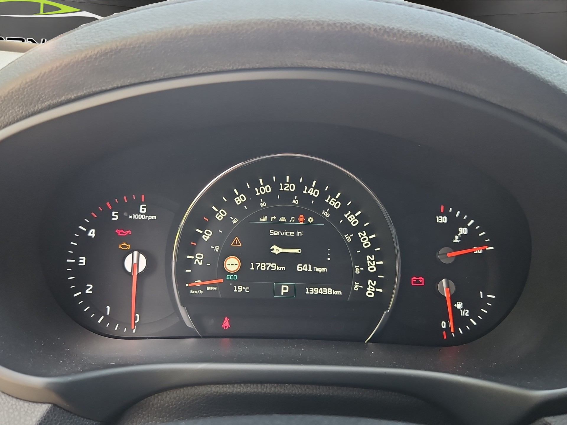 KIA Sorento 2.2 CRDI Style 7P. Automatic-image-10
