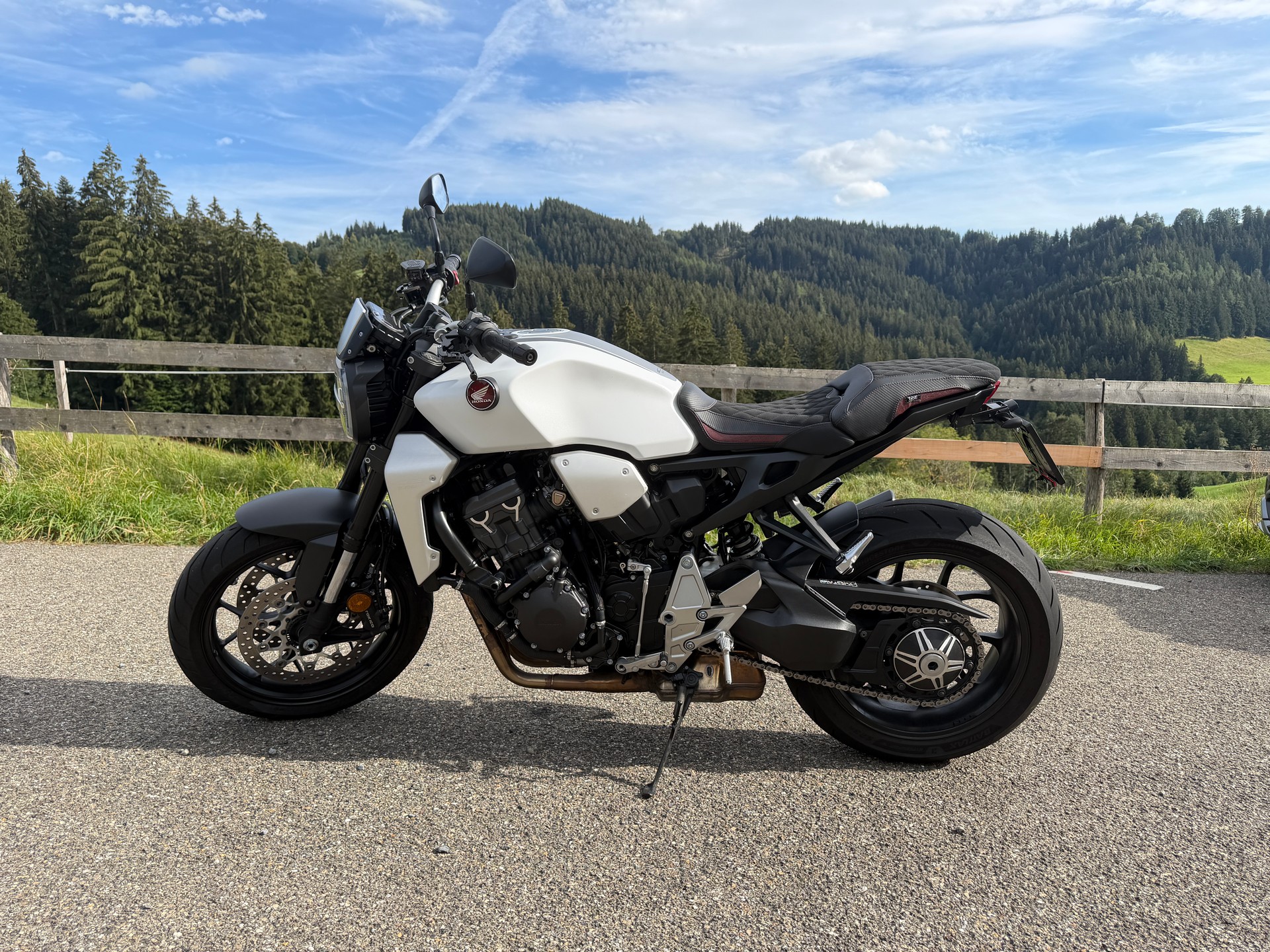 HONDA CB 1000 R ABS-image-0