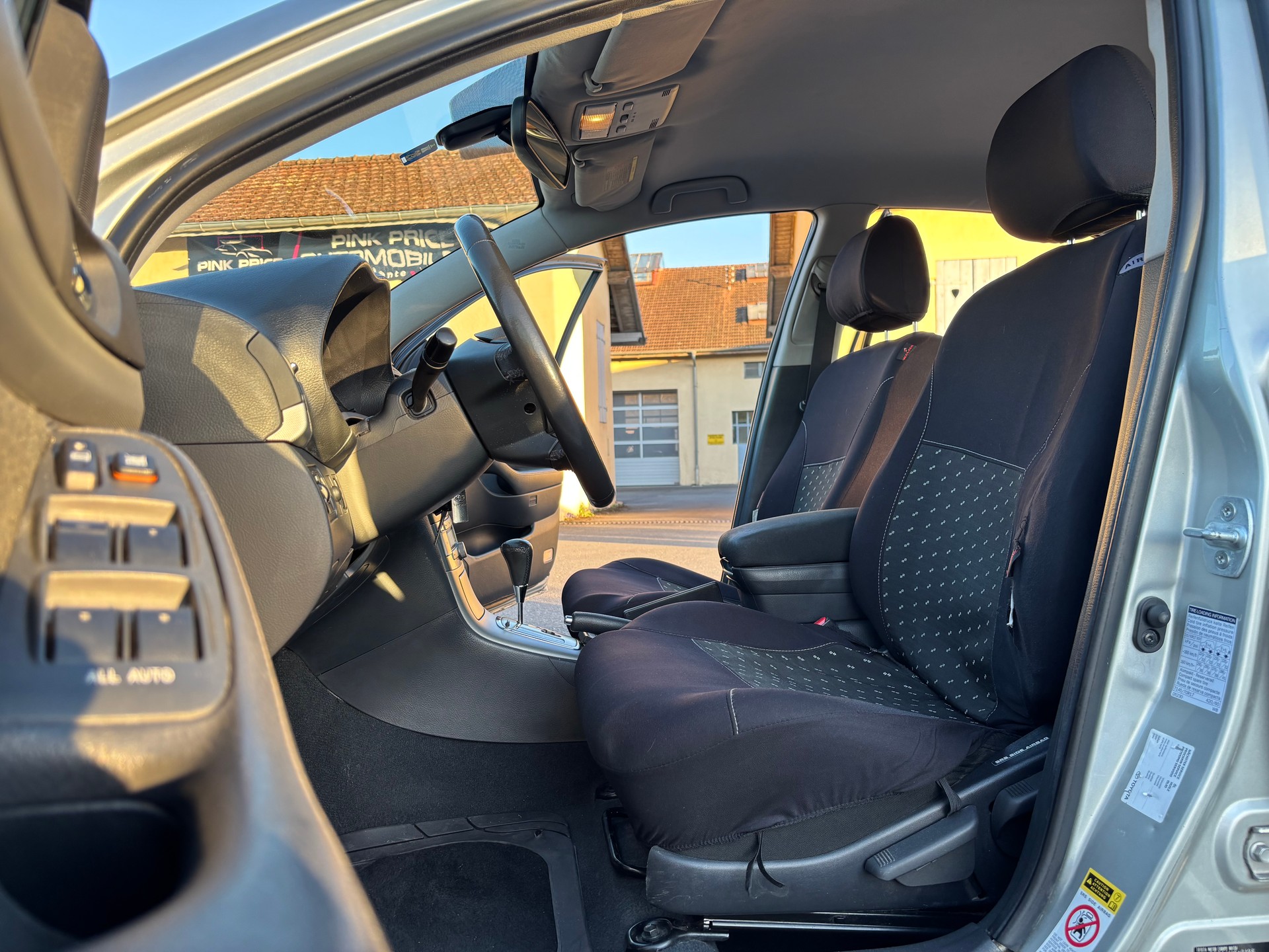 TOYOTA Avensis 2.0 D4 VVT-i Linea Sol Prem. T-Step4-image-9