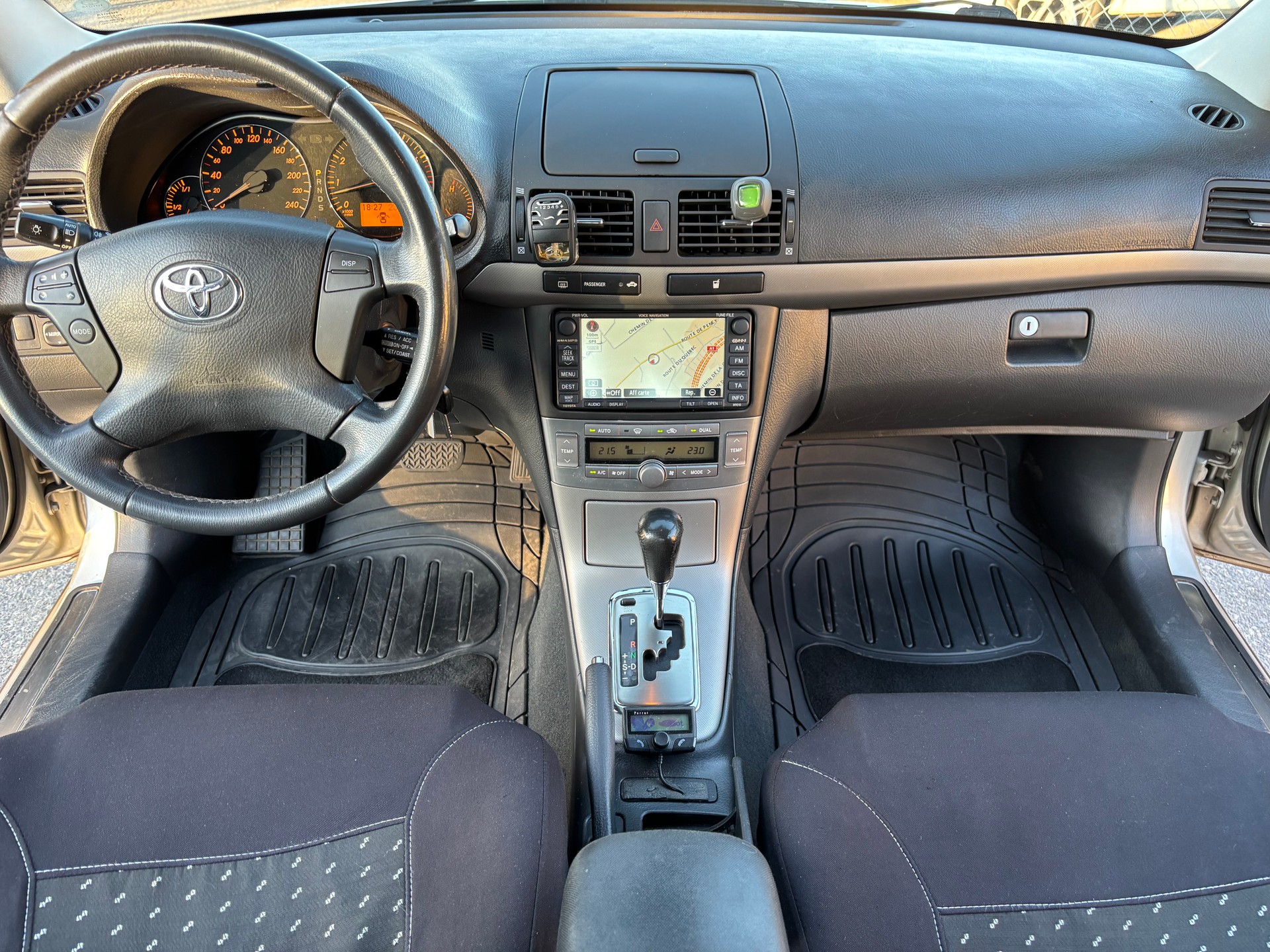 TOYOTA Avensis 2.0 D4 VVT-i Linea Sol Prem. T-Step4-image-6