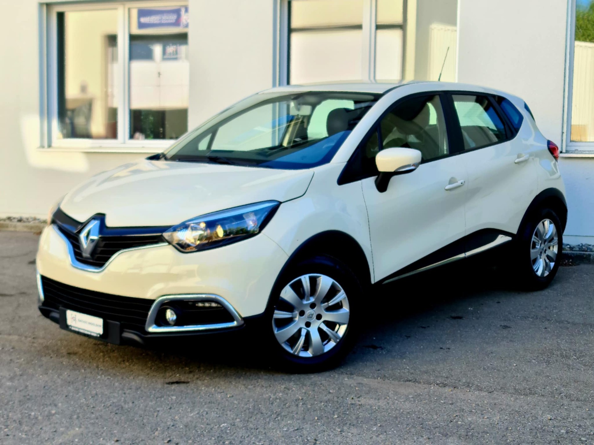 RENAULT Captur 1.2 T 16V Dynamique EDC
