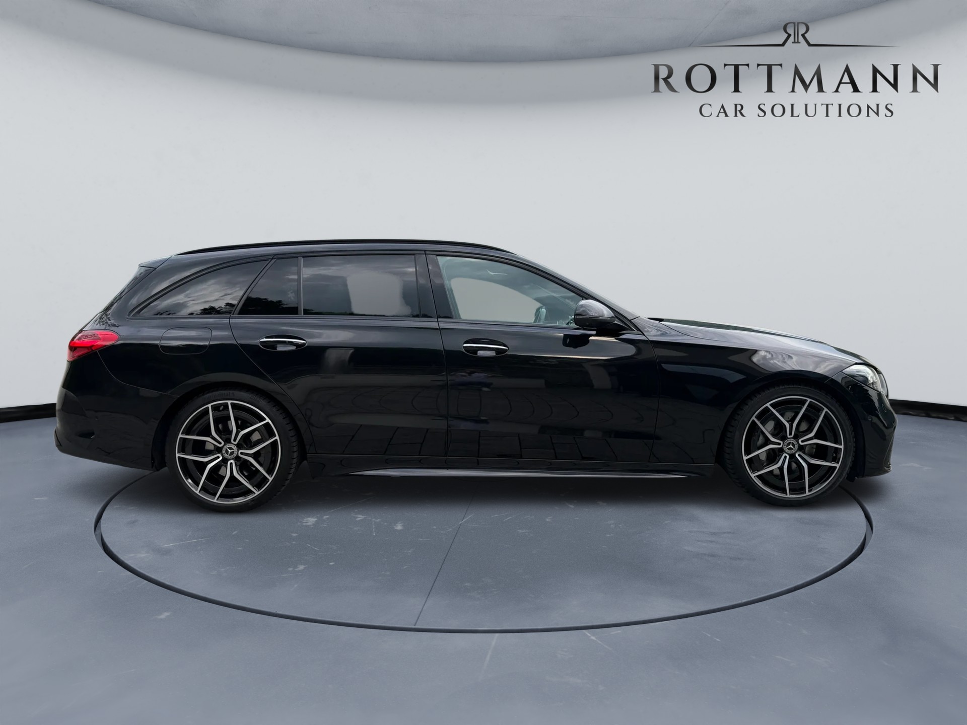 MERCEDES-BENZ C 220 d T 4Matic AMG Line-image-4