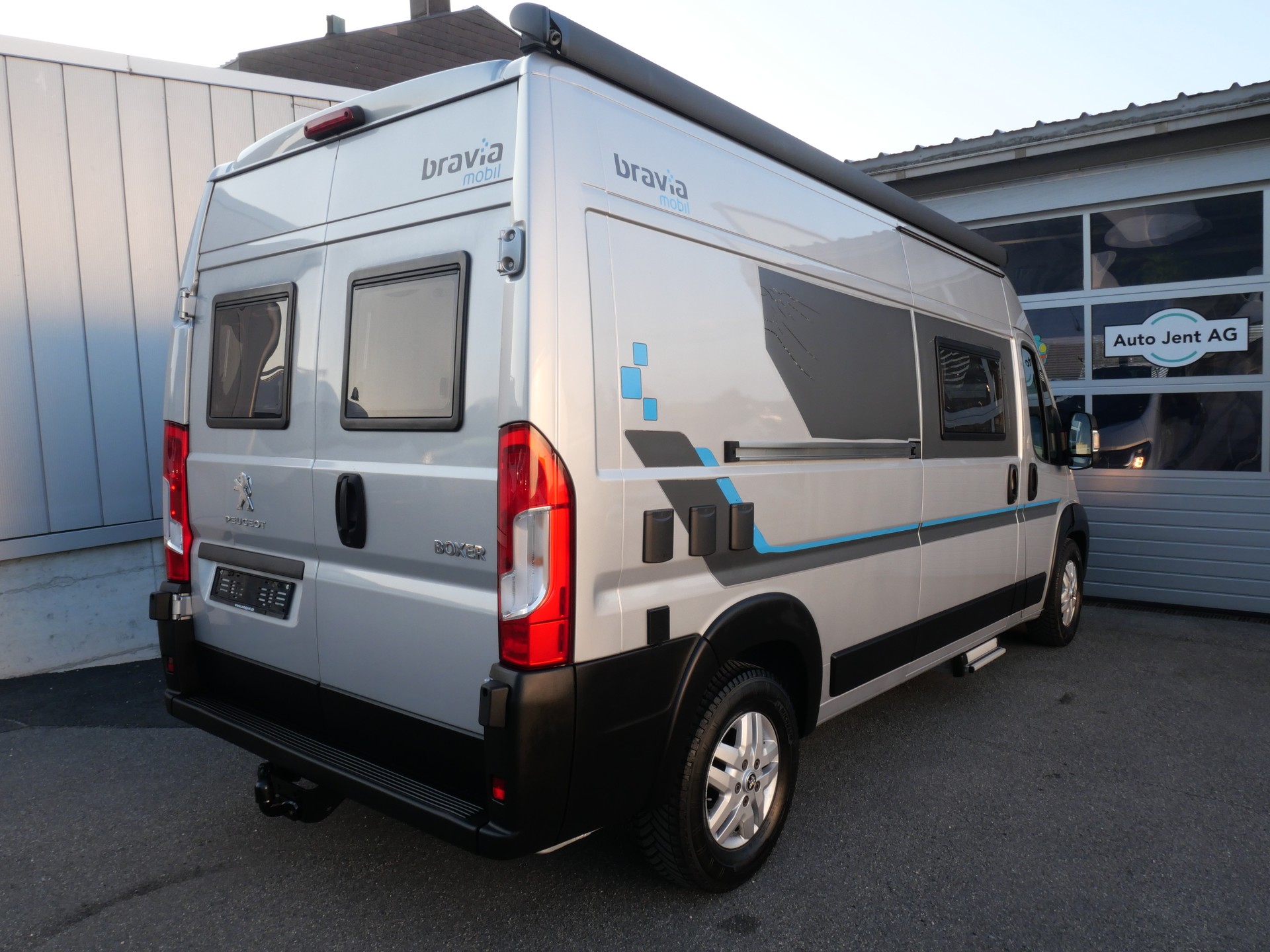 BRAVIA Swan 599, Peugeot Boxer *Lithium, Solar, Softclose*-showroom-element-3