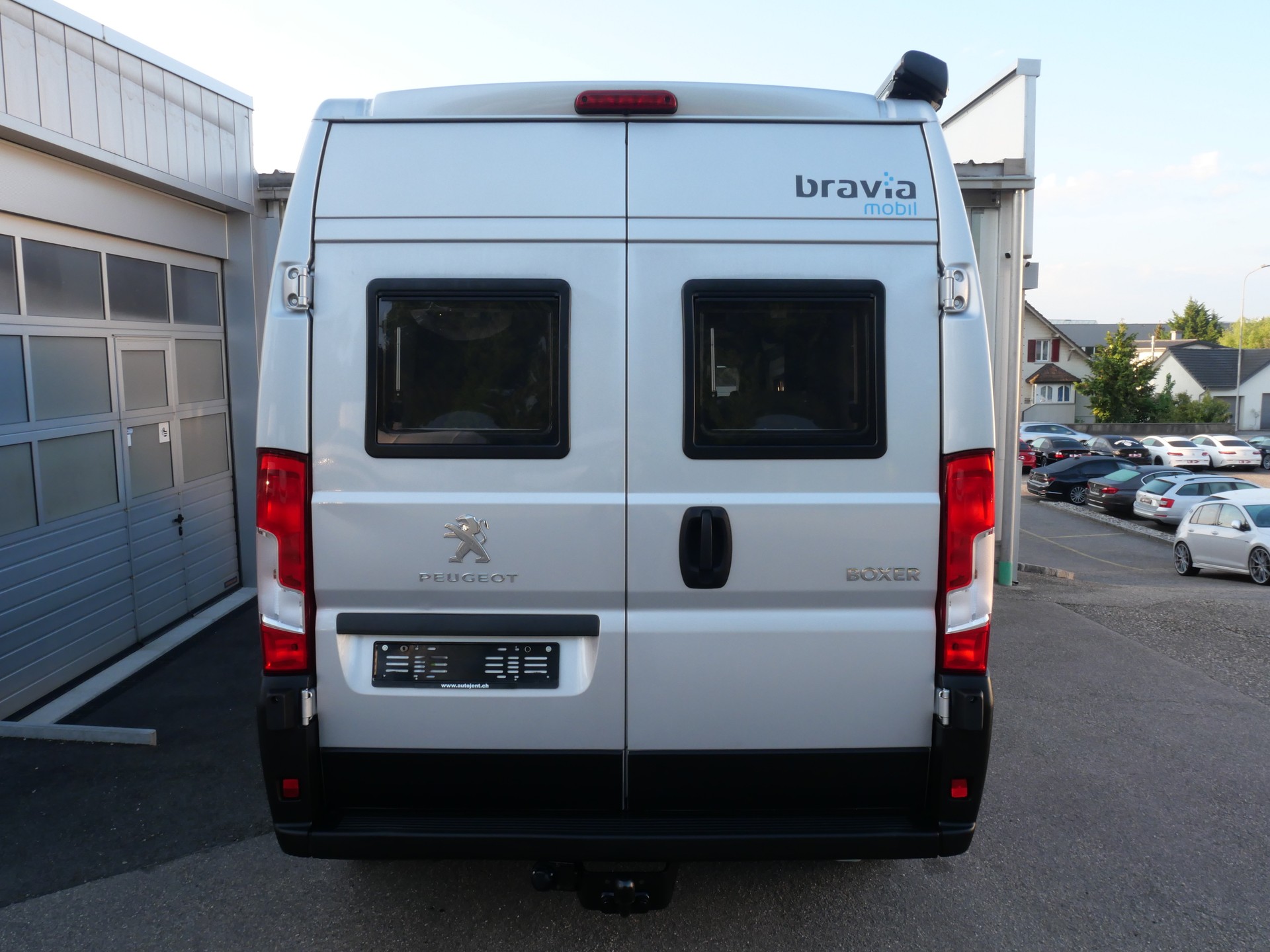 BRAVIA Swan 599, Peugeot Boxer *Lithium, Solar, Softclose*-image-5