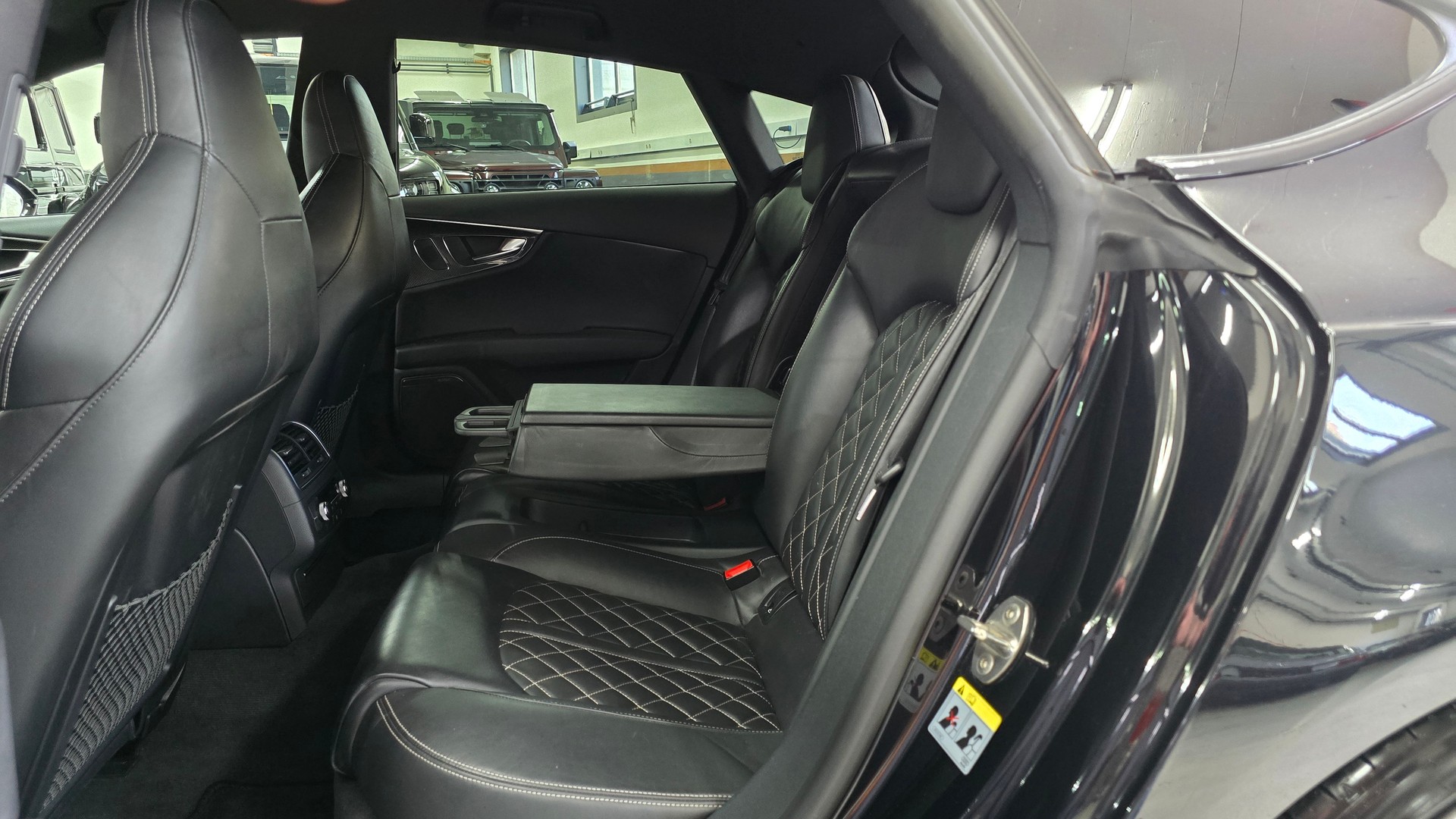 AUDI S7 Sportback 4.0 TFSI V8 quattro S-tronic-image-21