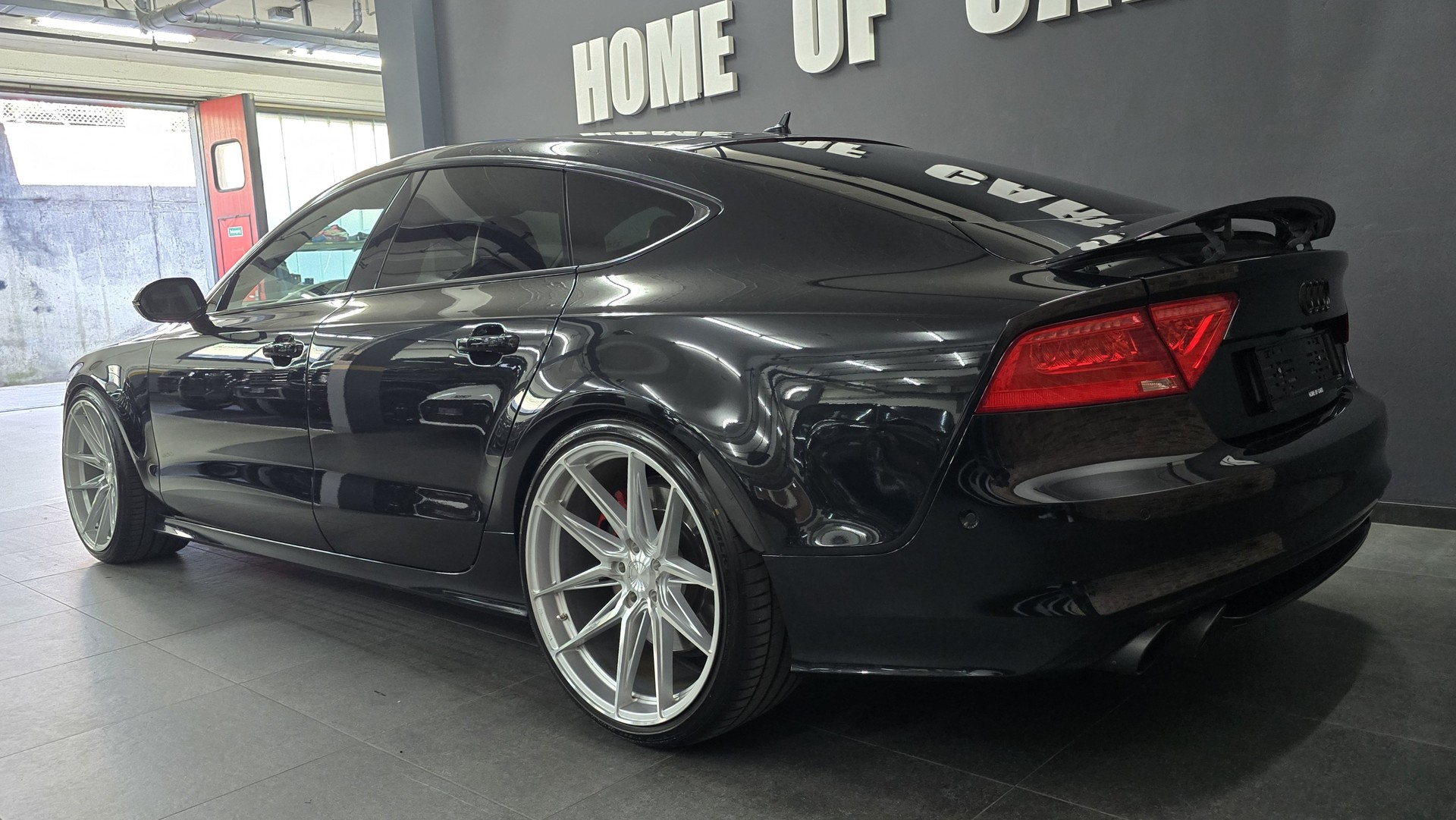 AUDI S7 Sportback 4.0 TFSI V8 quattro S-tronic-image-7