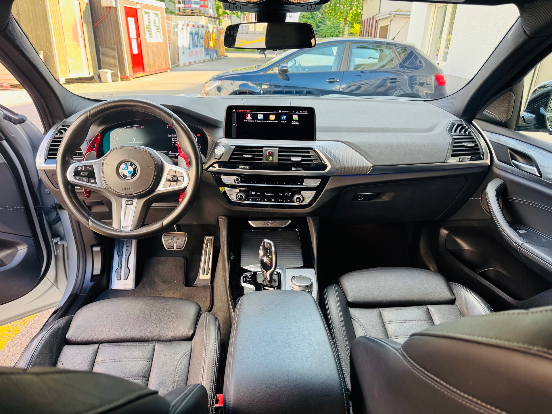 BMW X4 xDrive 20i Steptronic-image-13