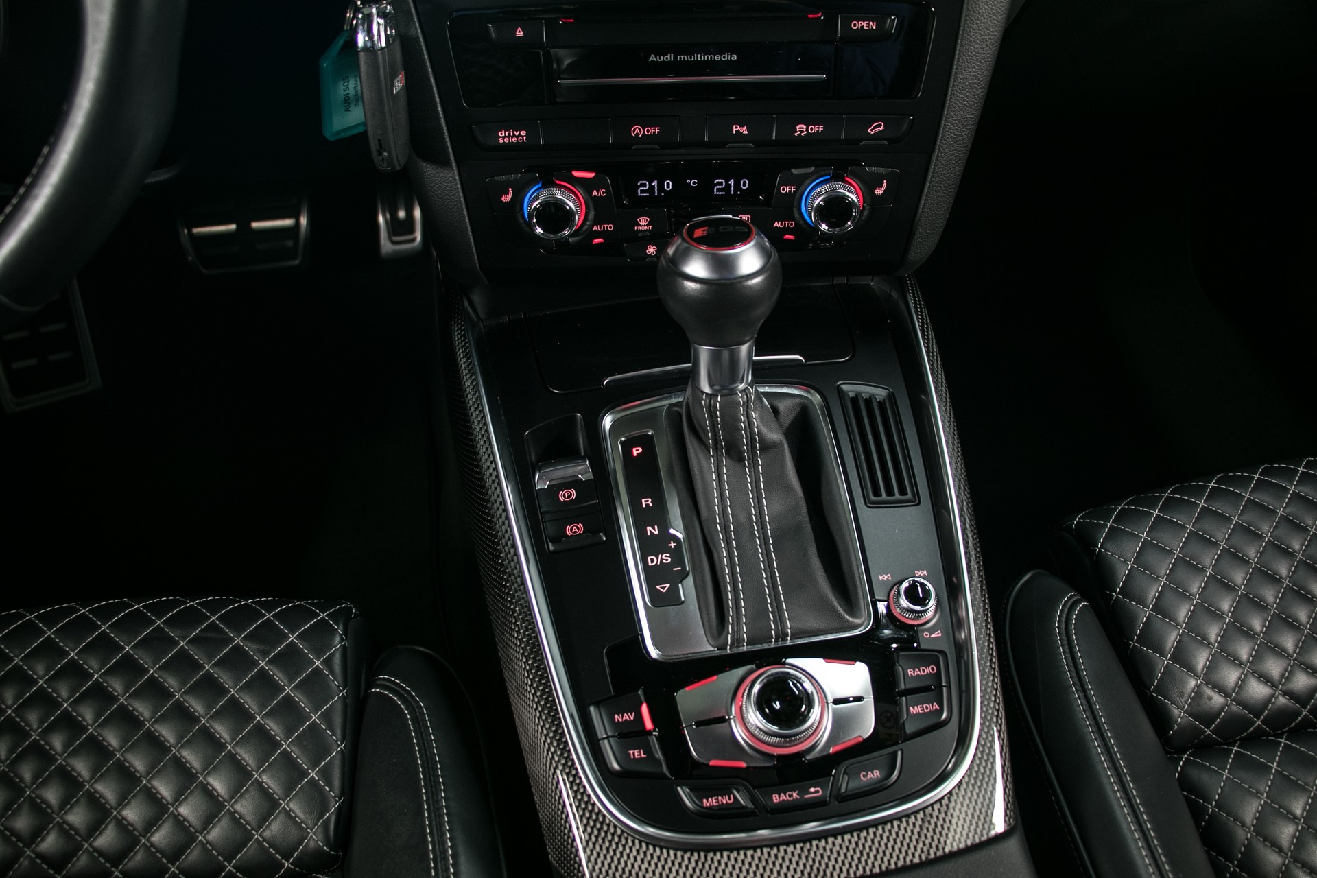 AUDI SQ5 3.0 TDI quattro tiptronic-image-9