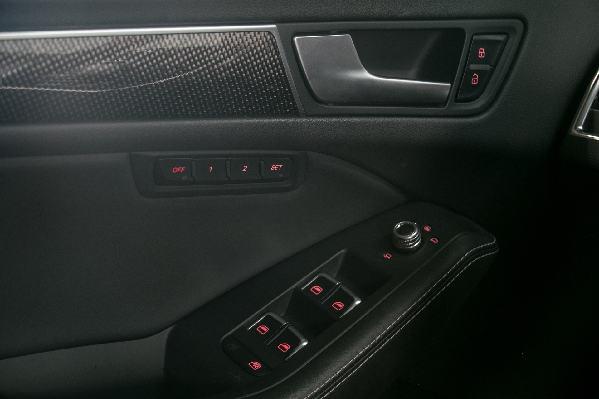 AUDI SQ5 3.0 TDI quattro tiptronic-image-6