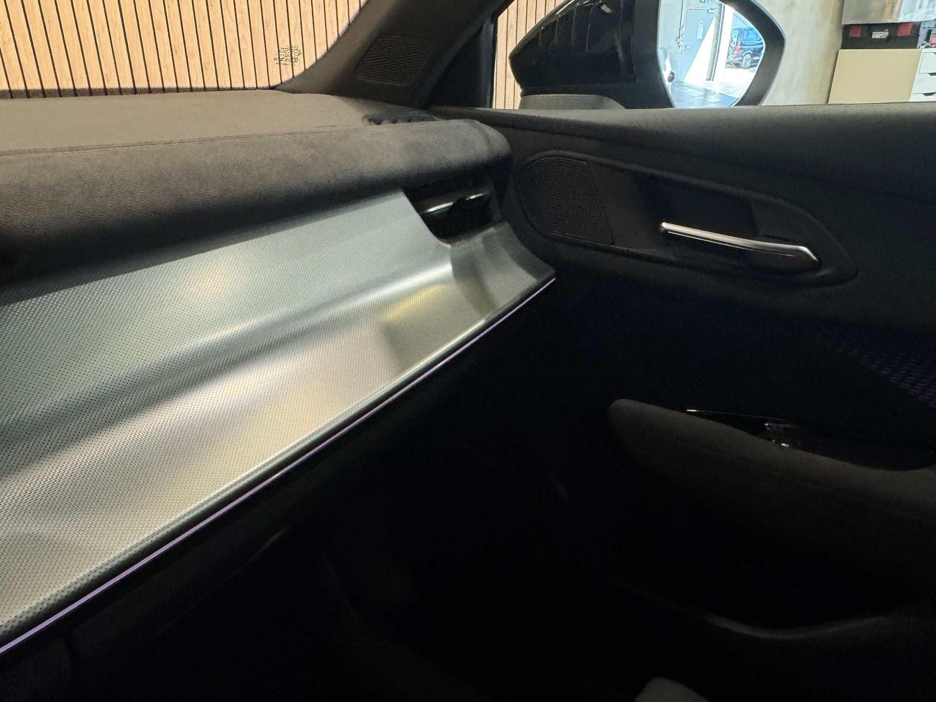 AUDI Q3 Sportback e-hybrid 200 kW S tronig S-Line-image-16