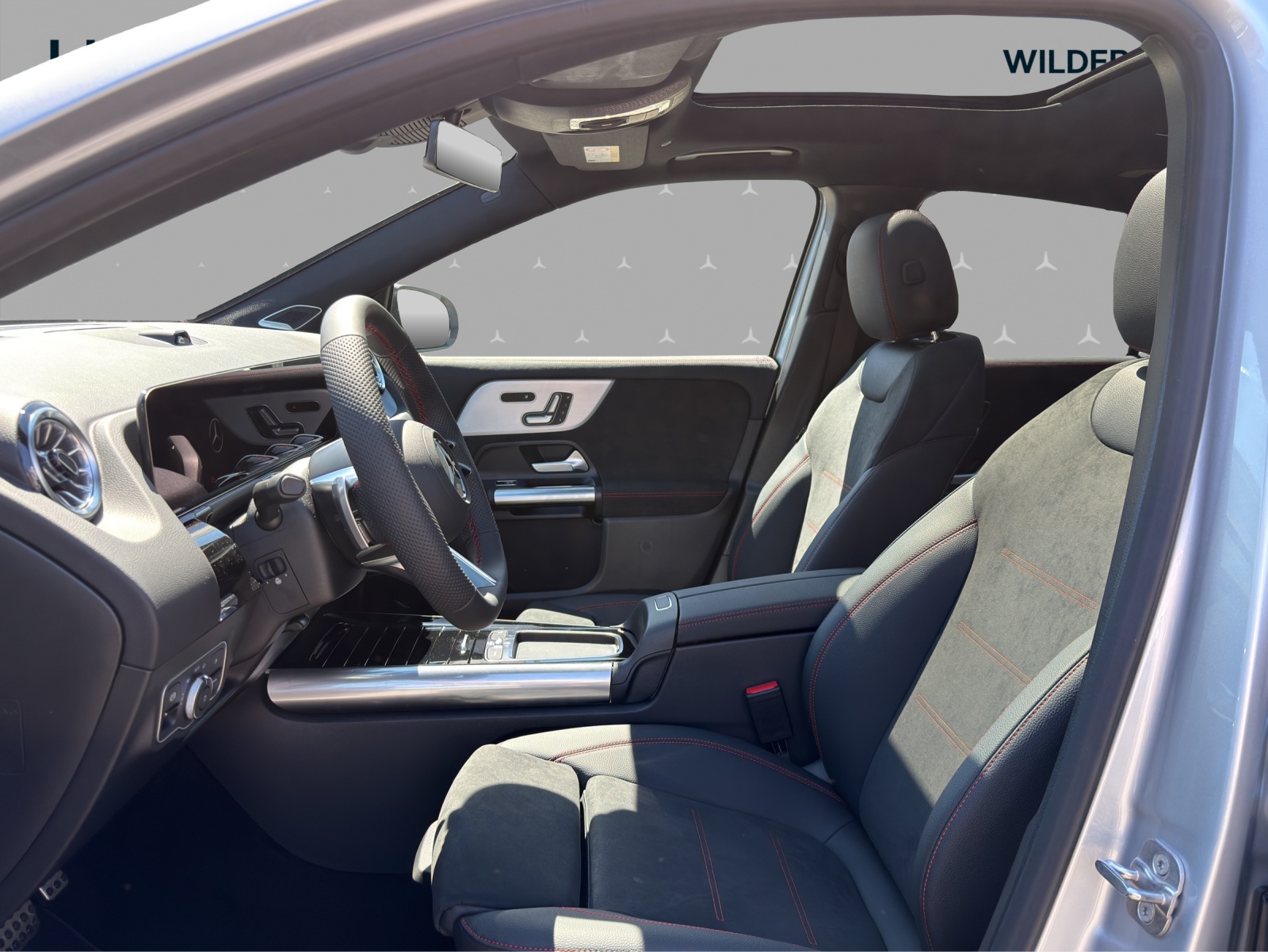 MERCEDES-BENZ GLA 220d 4Matic 8G-DCTSwiss Star-image-7