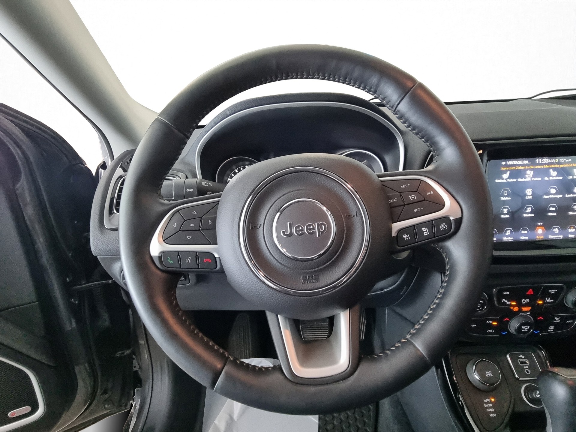 JEEP Compass 1.4 MultiAir Freedom AWD-image-8