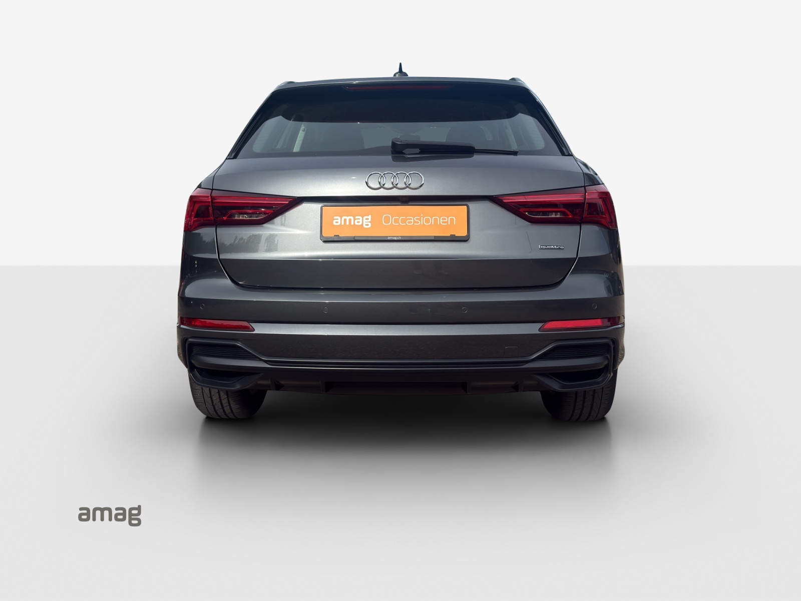 AUDI Q3 45 TFSI S line quattro S-tronic-showroom-element-3