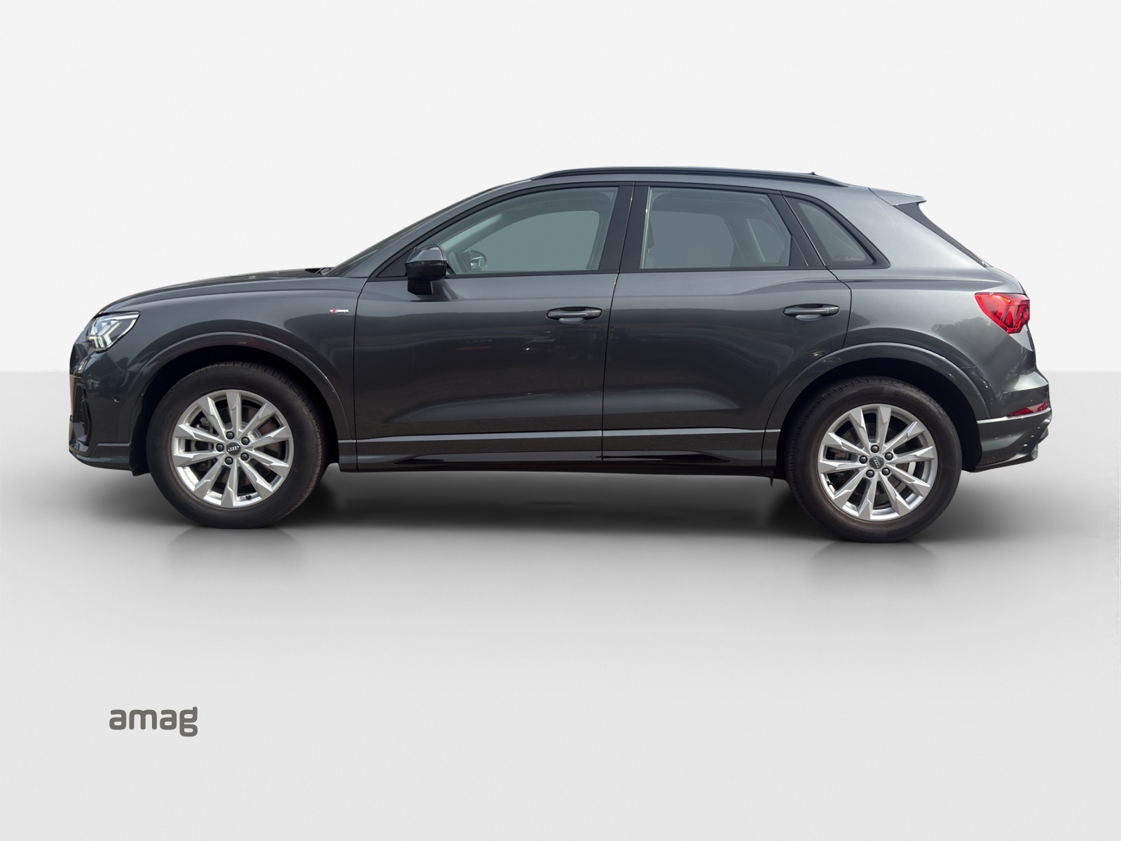 AUDI Q3 45 TFSI S line quattro S-tronic-showroom-element-1