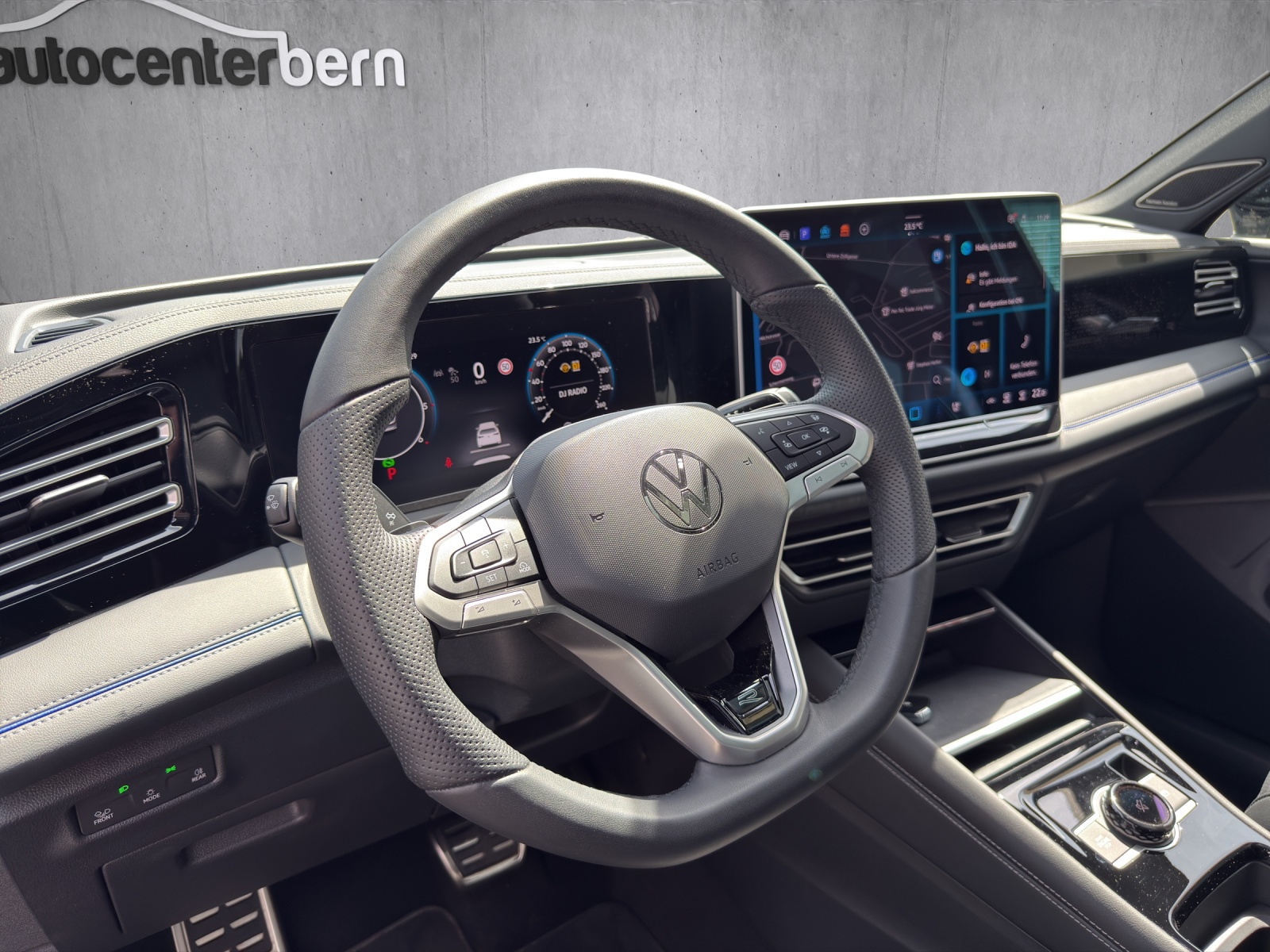 VW Tiguan 2.0 TDI SCR R-Line 4Motion DSG-image-9