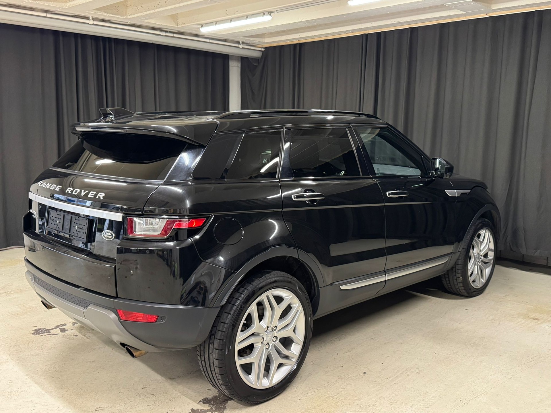 LAND ROVER Range Rover Evoque 2.0 Si4 SE Advantage AT9-image-3