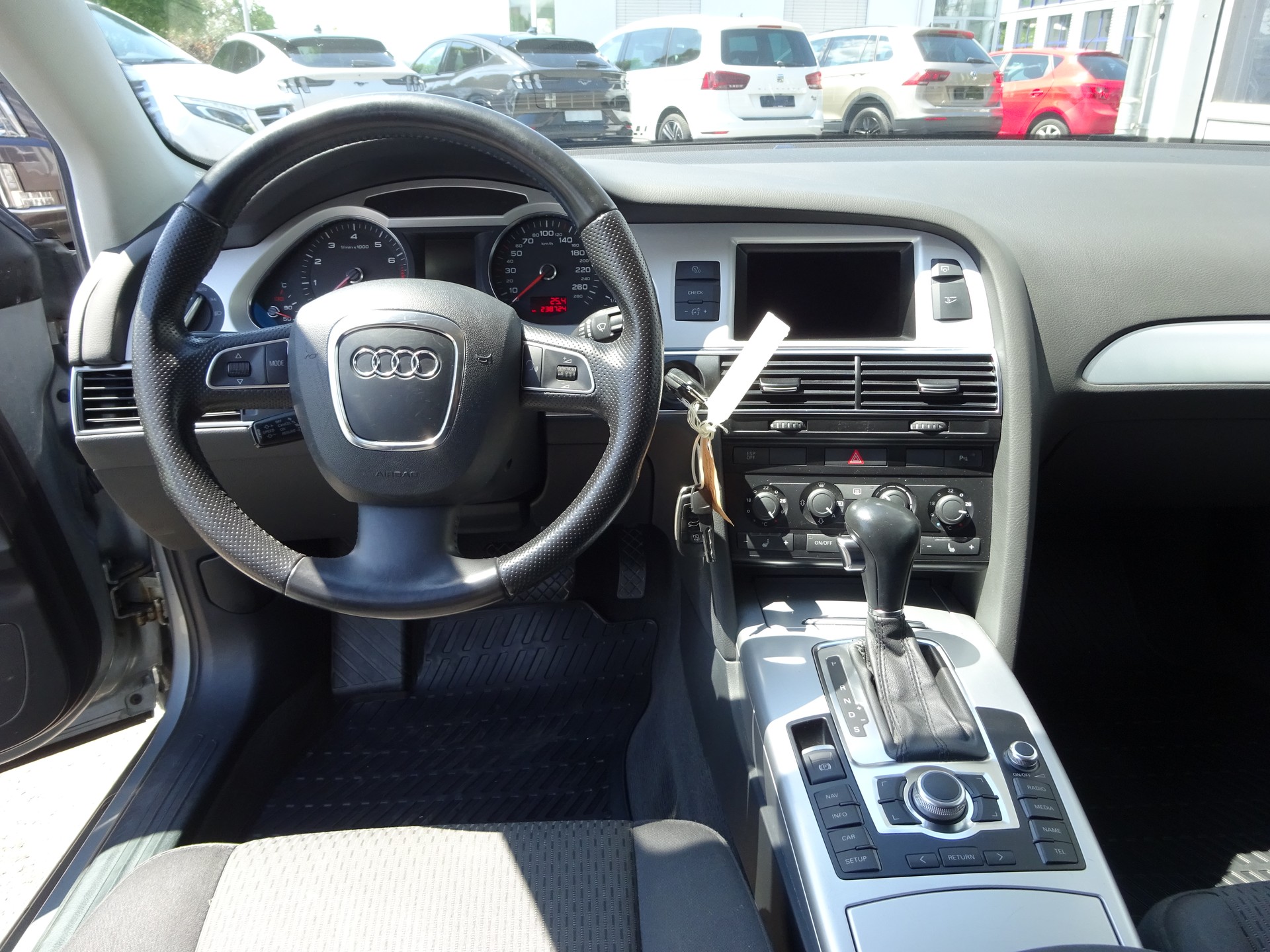 AUDI A6 Avant 2.0 TFSI multitronic-image-8