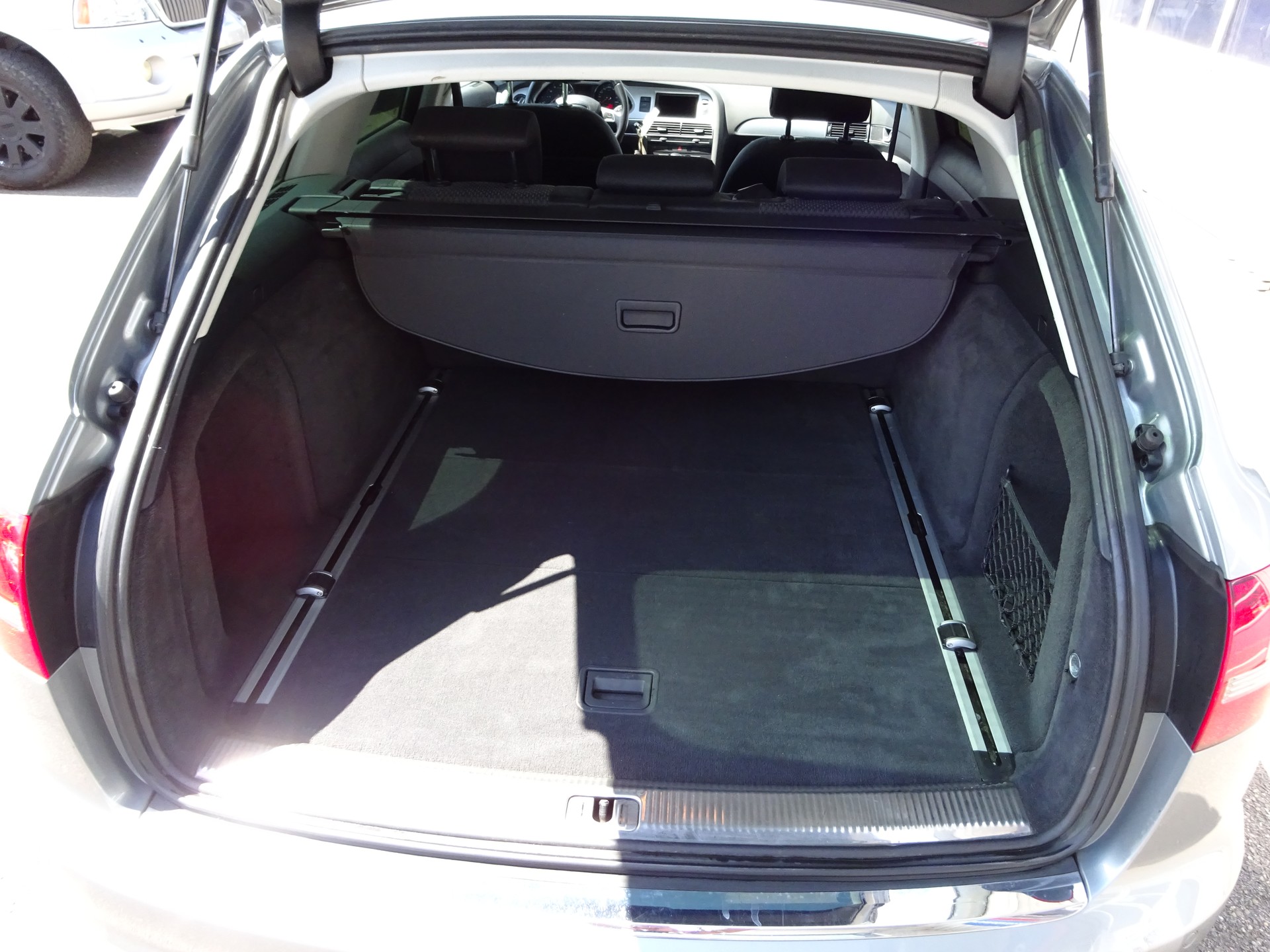 AUDI A6 Avant 2.0 TFSI multitronic-image-11