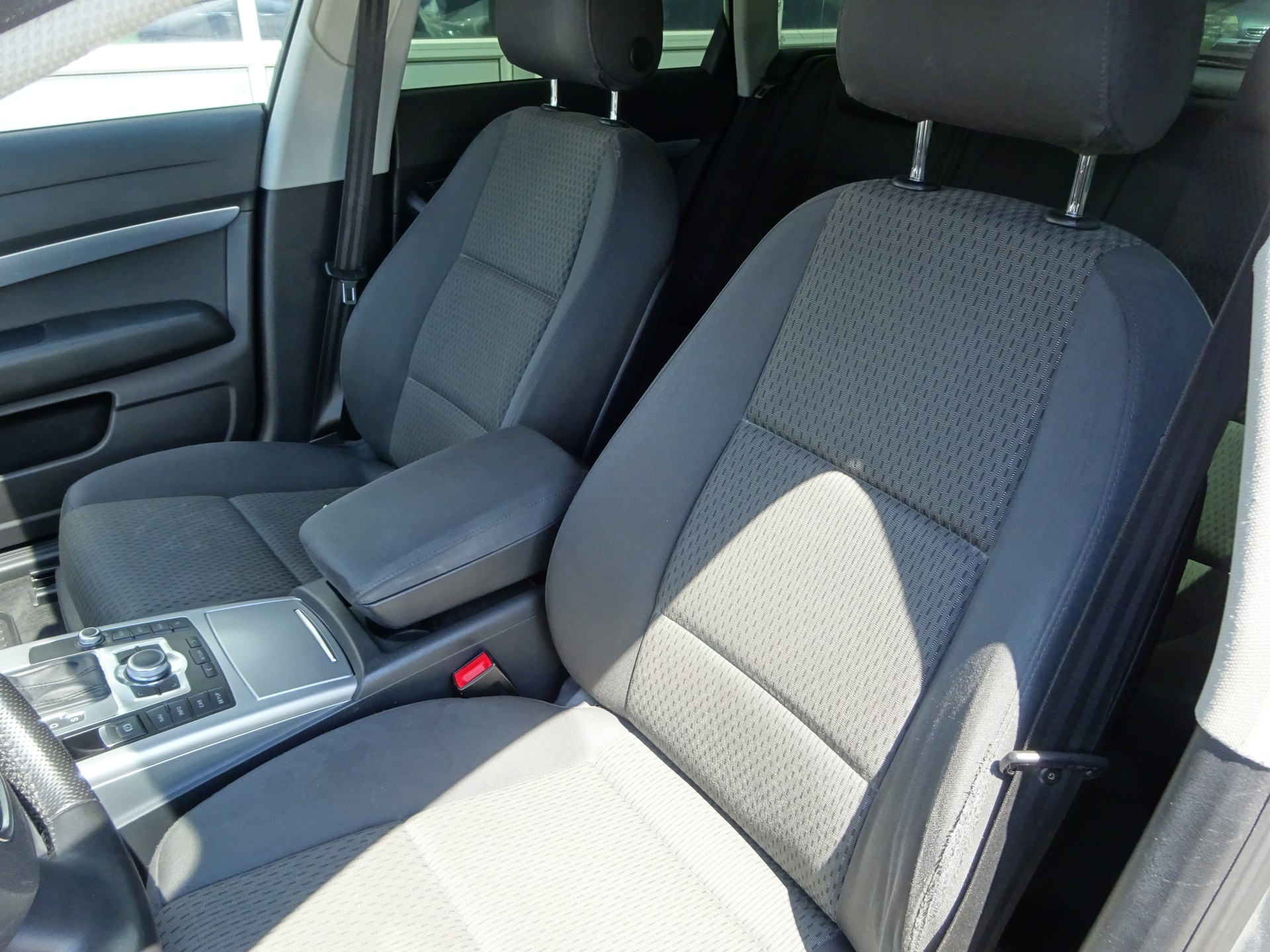 AUDI A6 Avant 2.0 TFSI multitronic-image-6