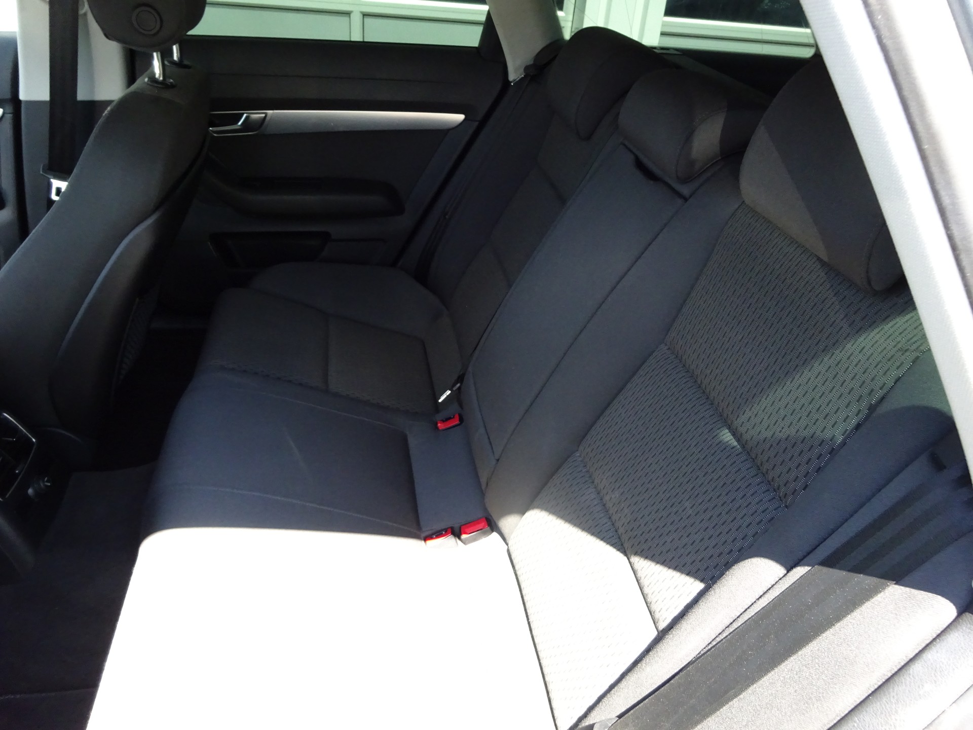 AUDI A6 Avant 2.0 TFSI multitronic-image-9