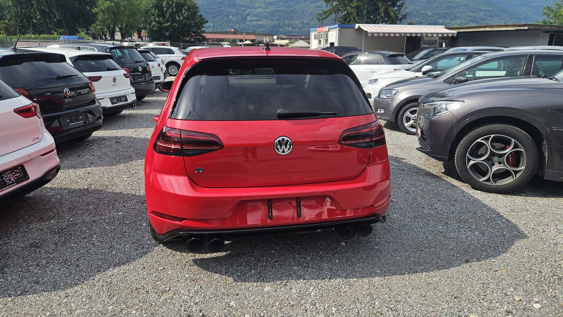 VW Golf 2.0 TSI R 4Motion DSG-image-4