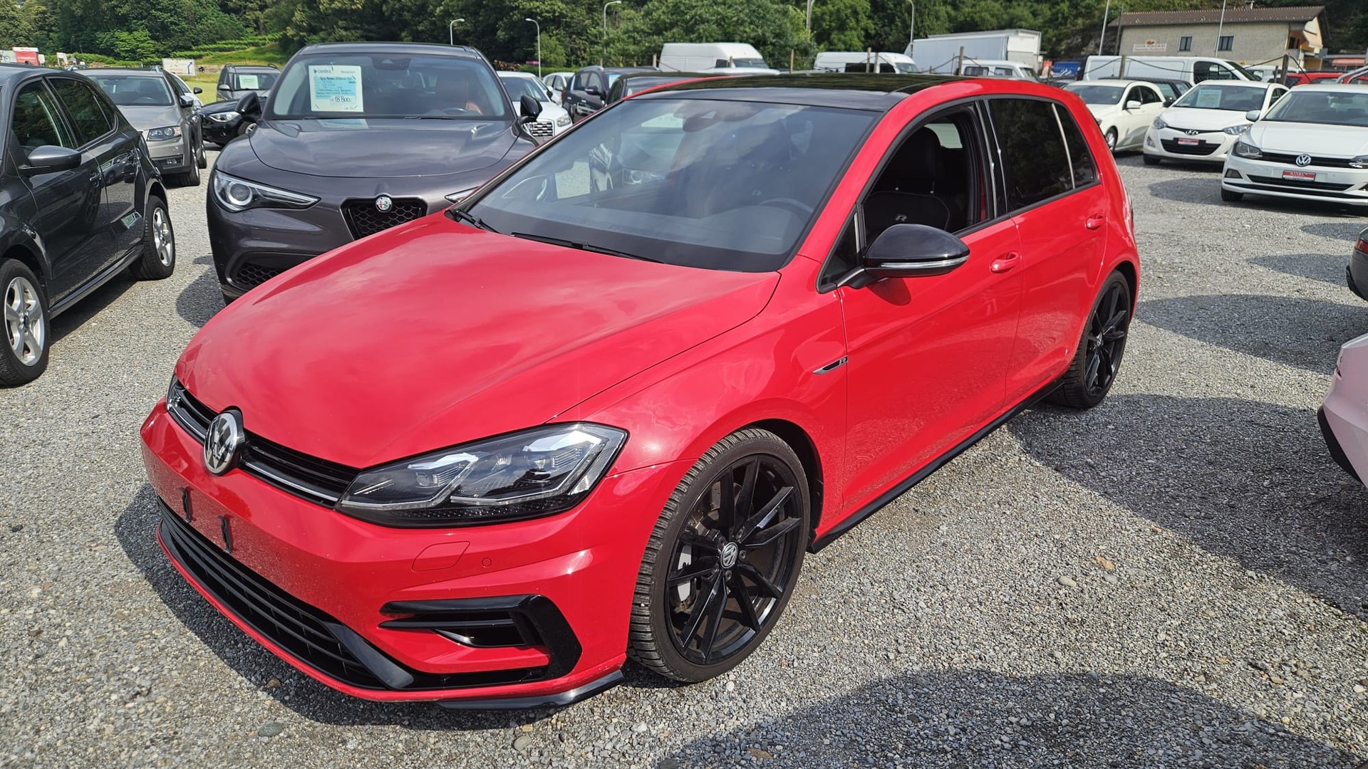 VW Golf 2.0 TSI R 4Motion DSG-image-2